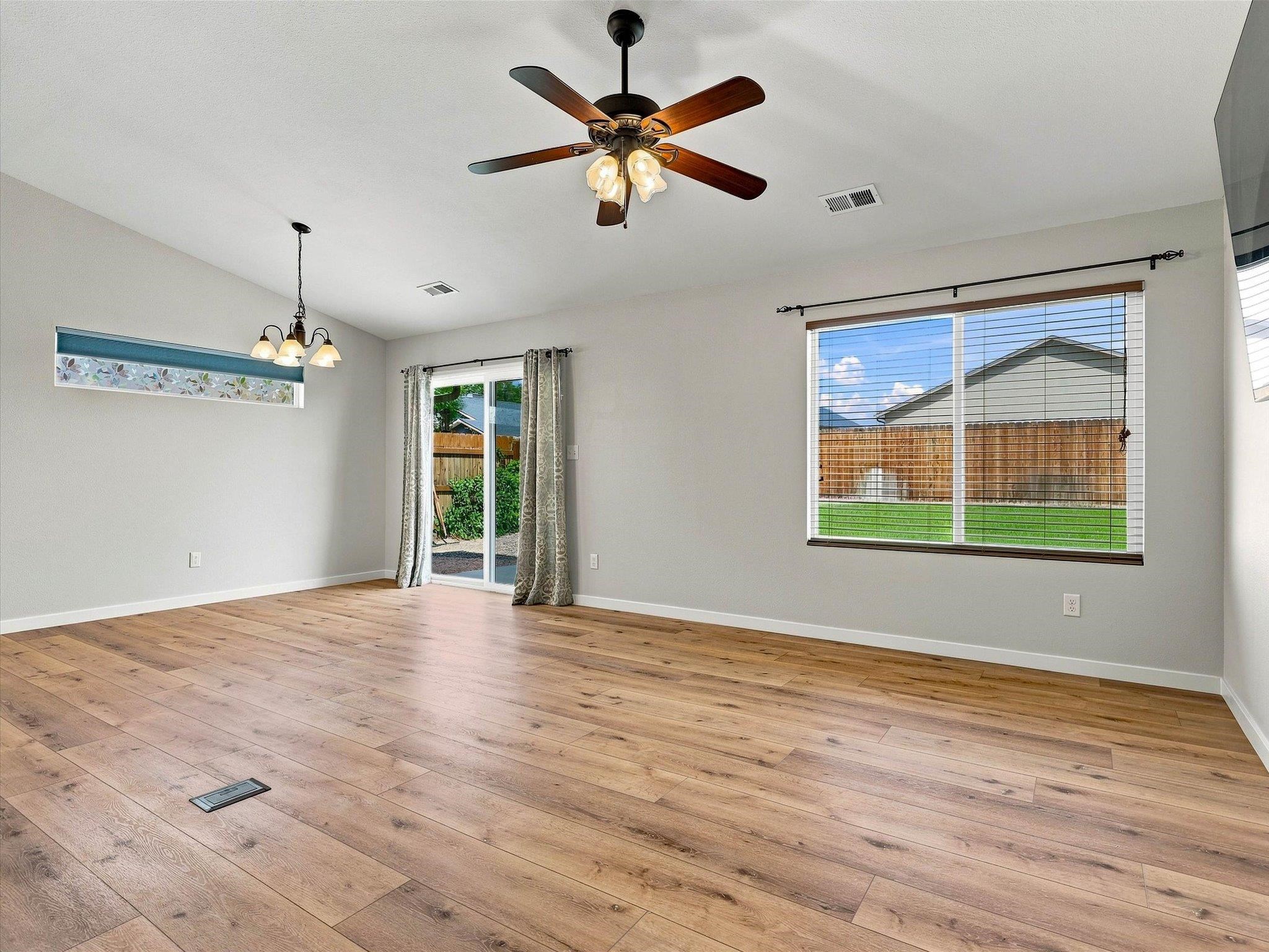 3032 Prickly Pear Drive Property Photo 4