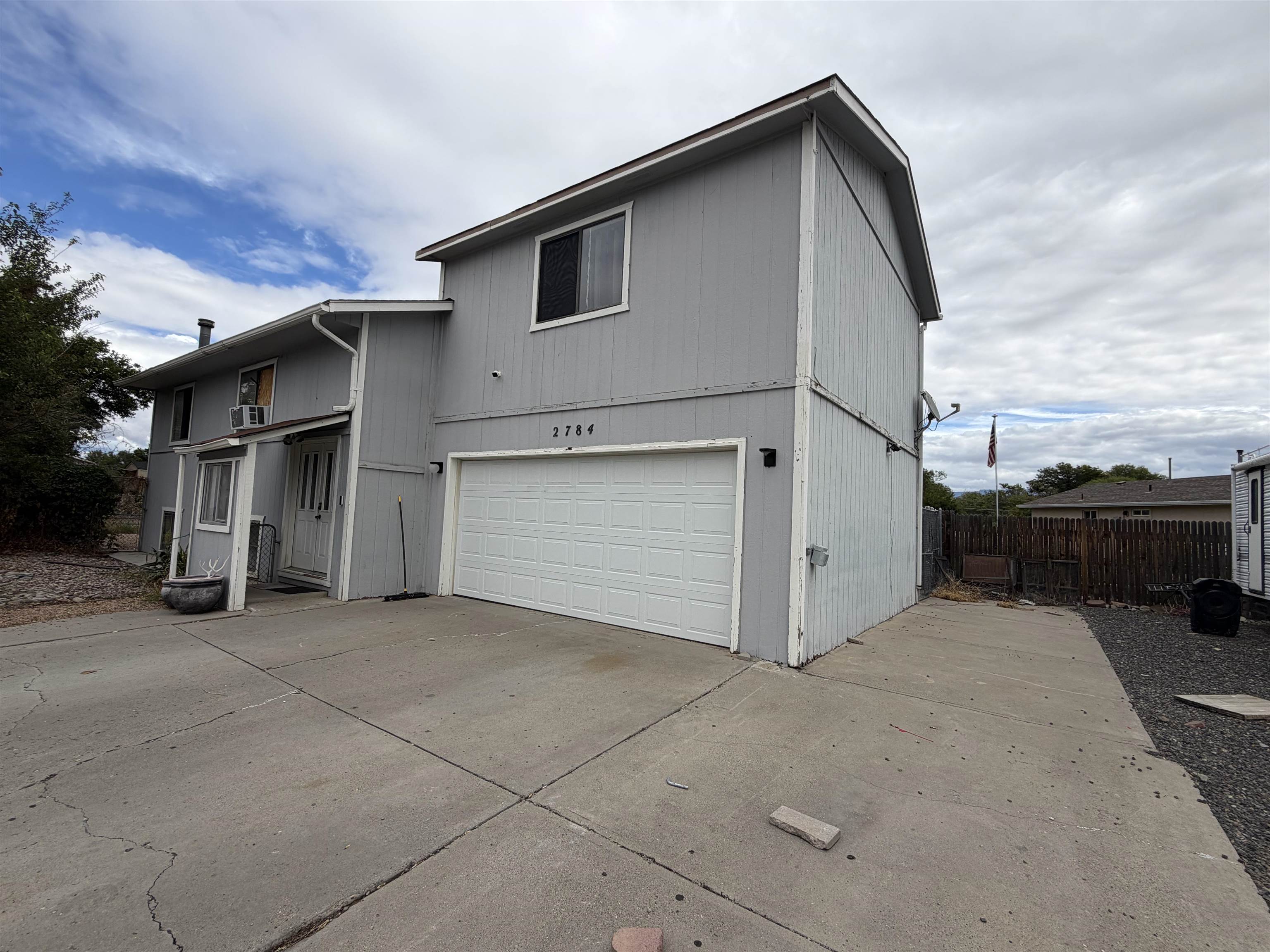 2784 Hartford Court Property Photo 6