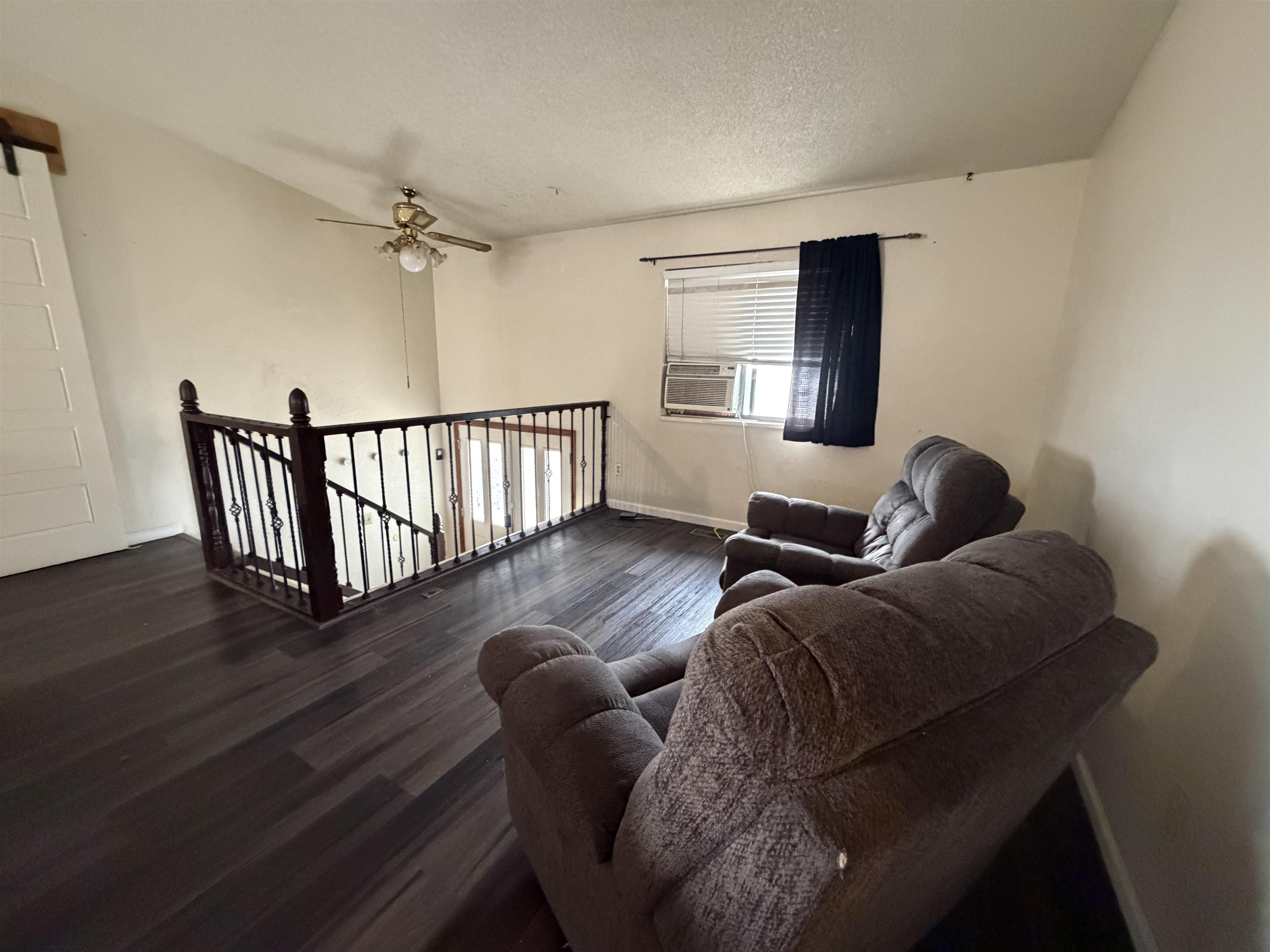 2784 Hartford Court Property Photo 8