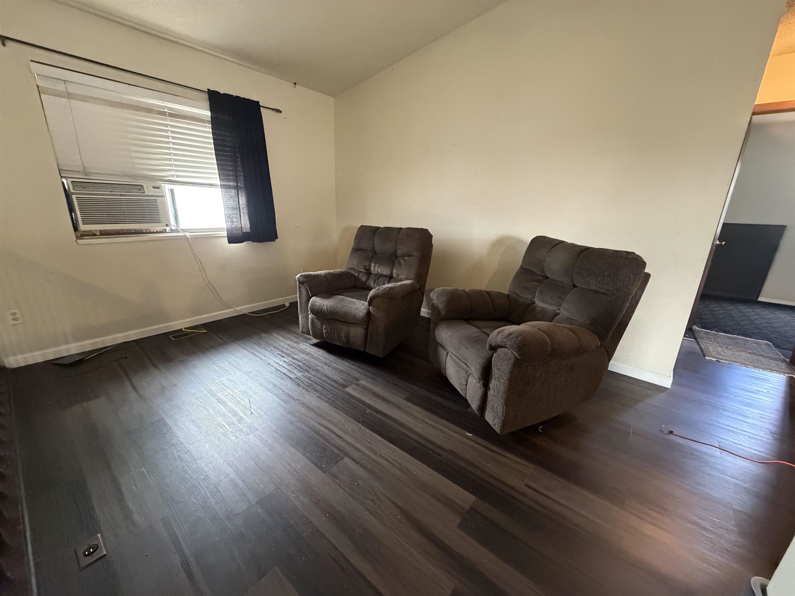 2784 Hartford Court Property Photo 9