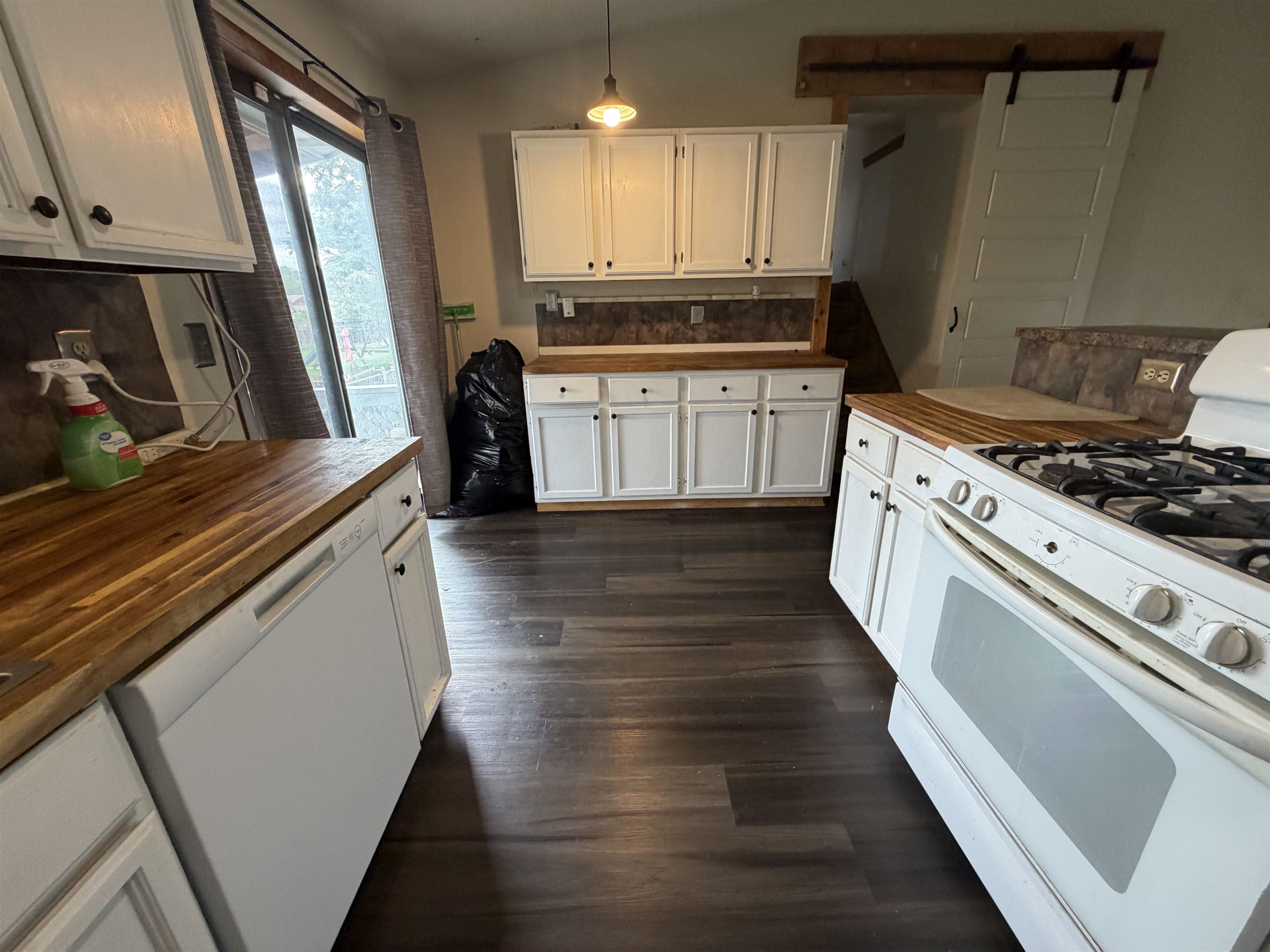 2784 Hartford Court Property Photo 11