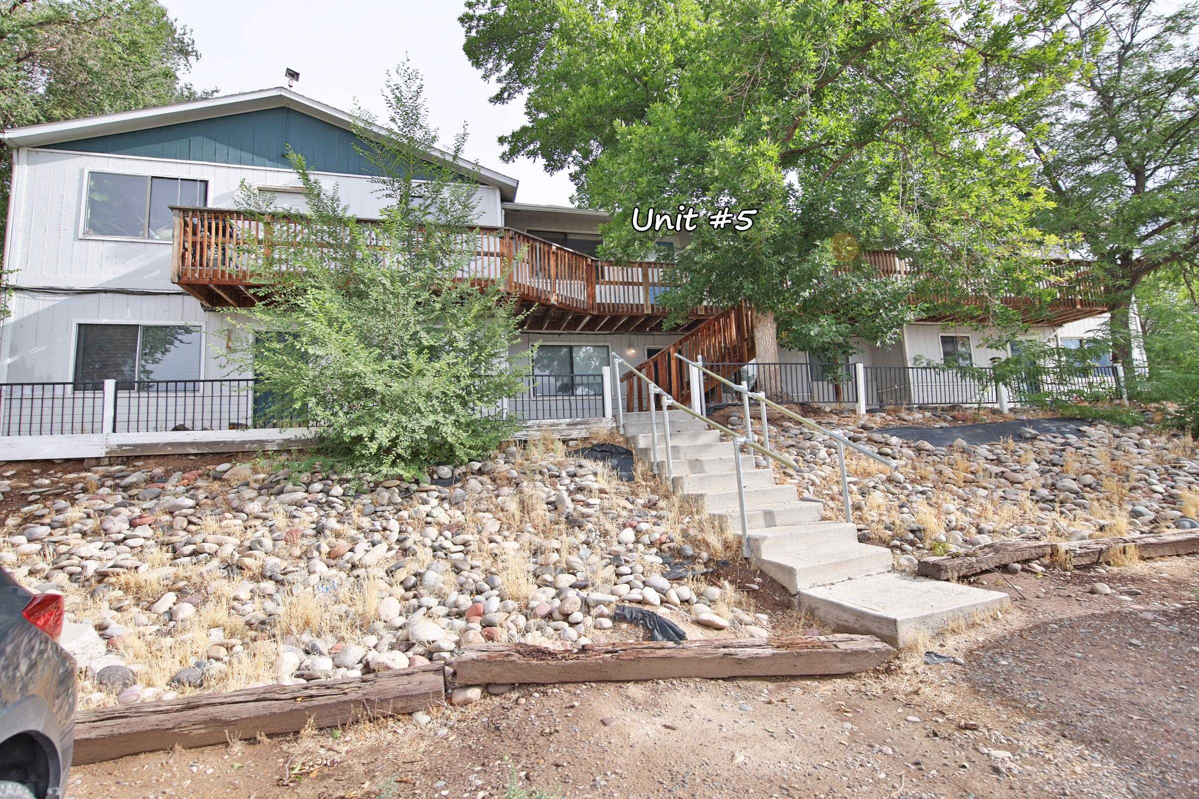 930 Iowa Avenue Property Photo 1