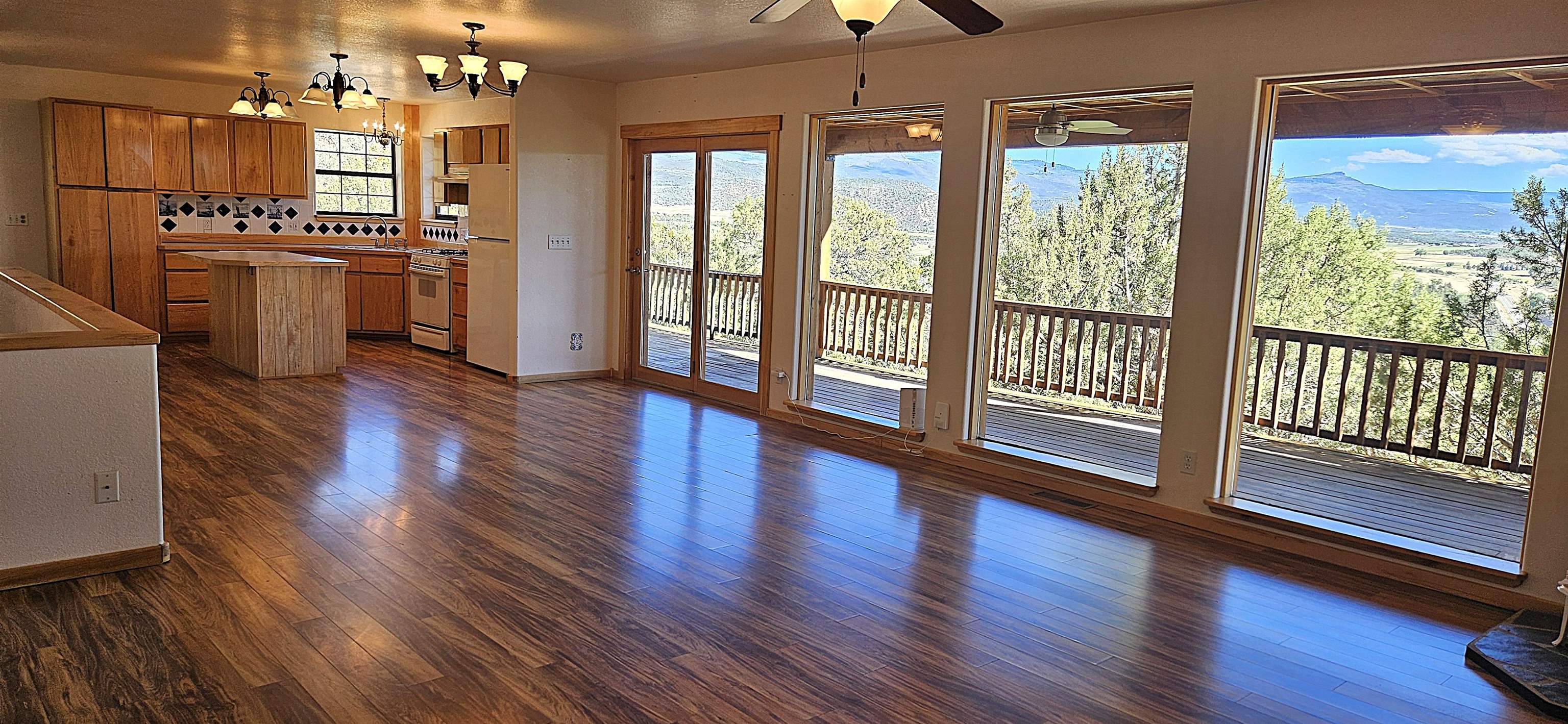 251 Greenwood Avenue Property Photo 4