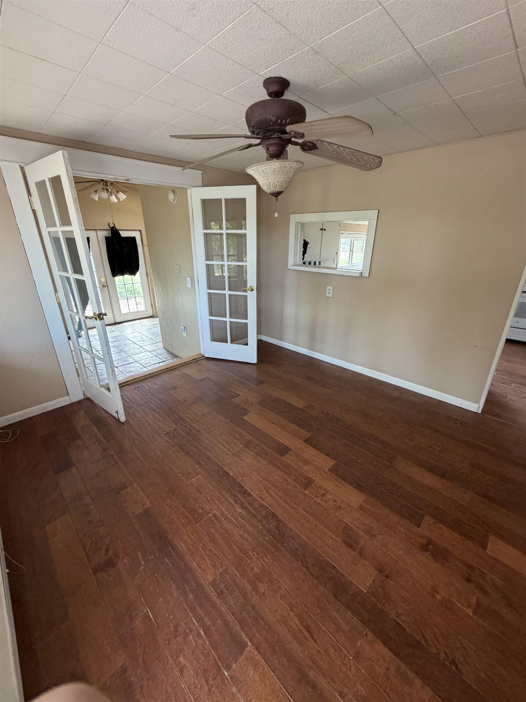 2355 H Road Property Photo 2