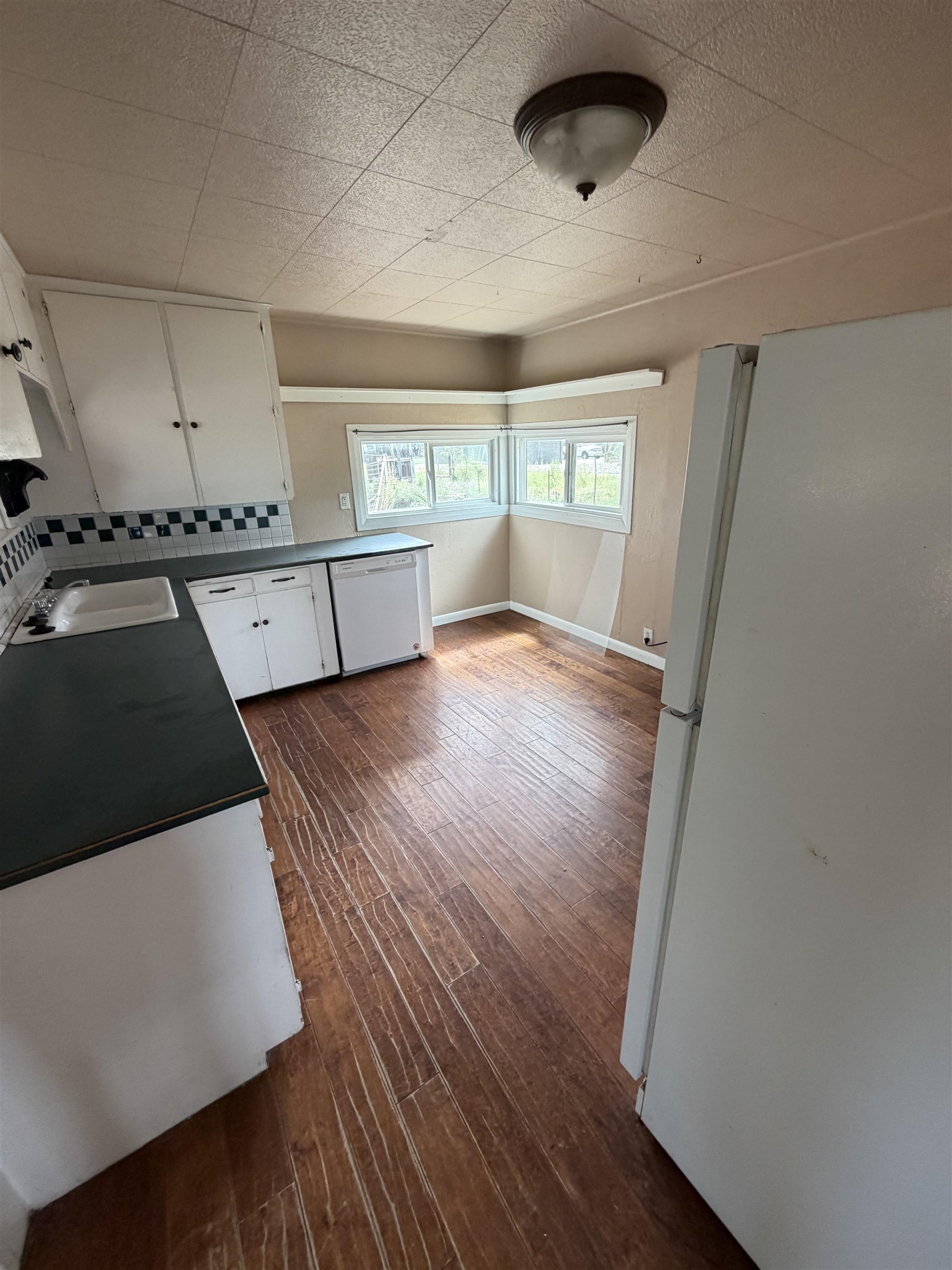 2355 H Road Property Photo 3