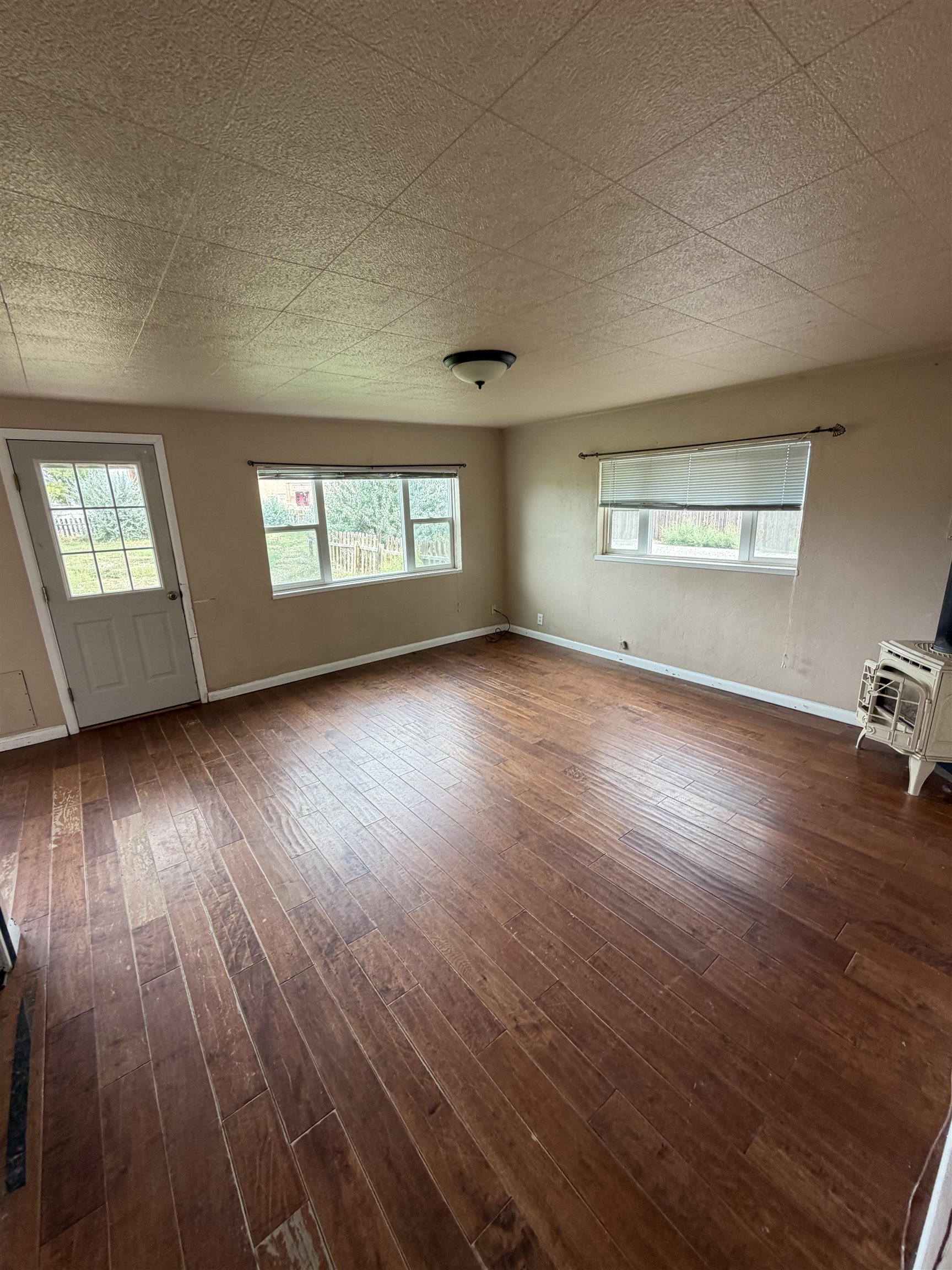 2355 H Road Property Photo 4