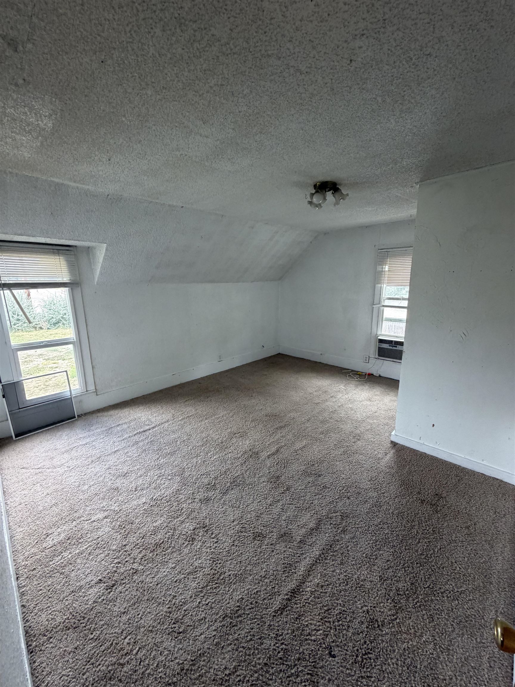 2355 H Road Property Photo 9