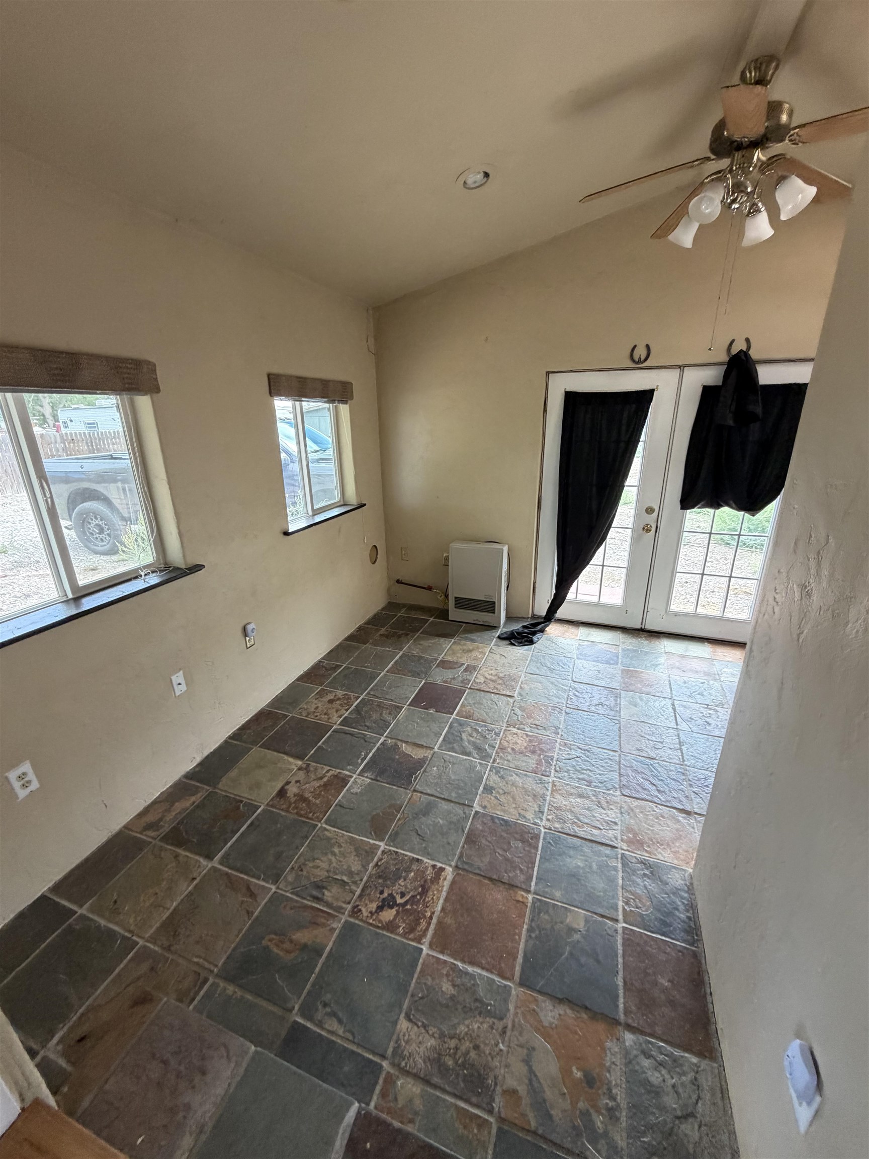 2355 H Road Property Photo 10
