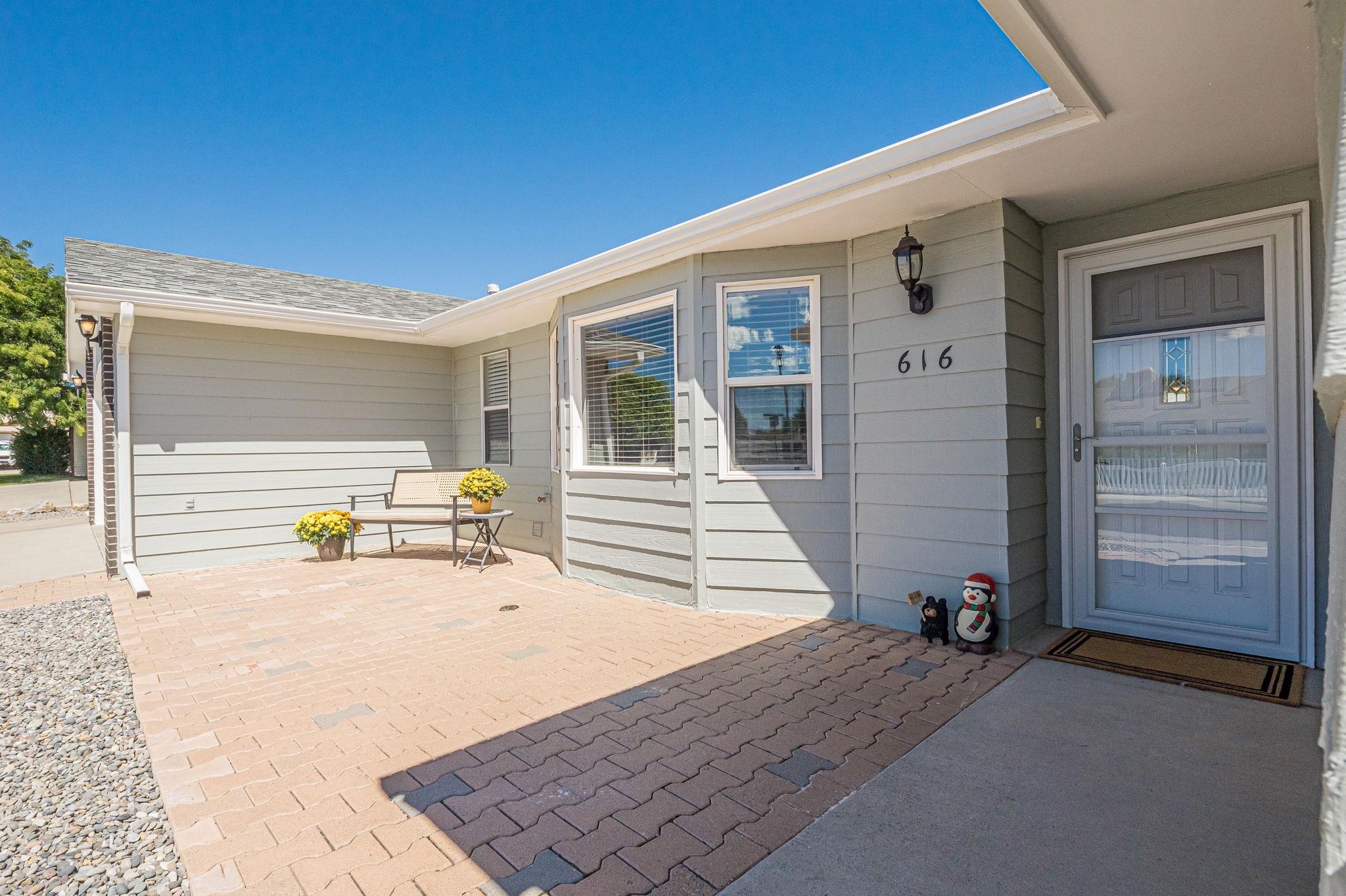 616 Stonegate Drive Property Photo 3