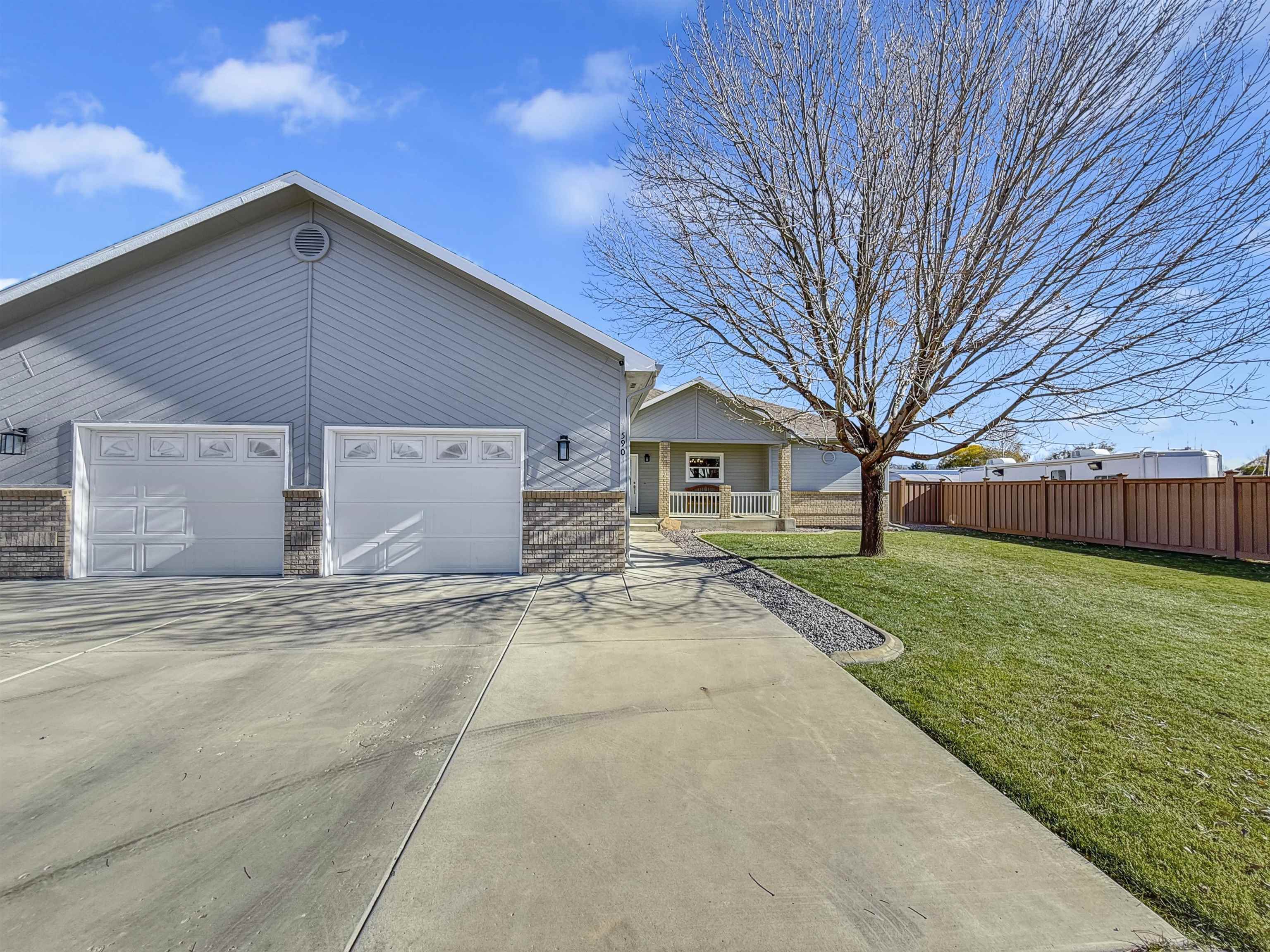 590 30 Road Property Photo 4