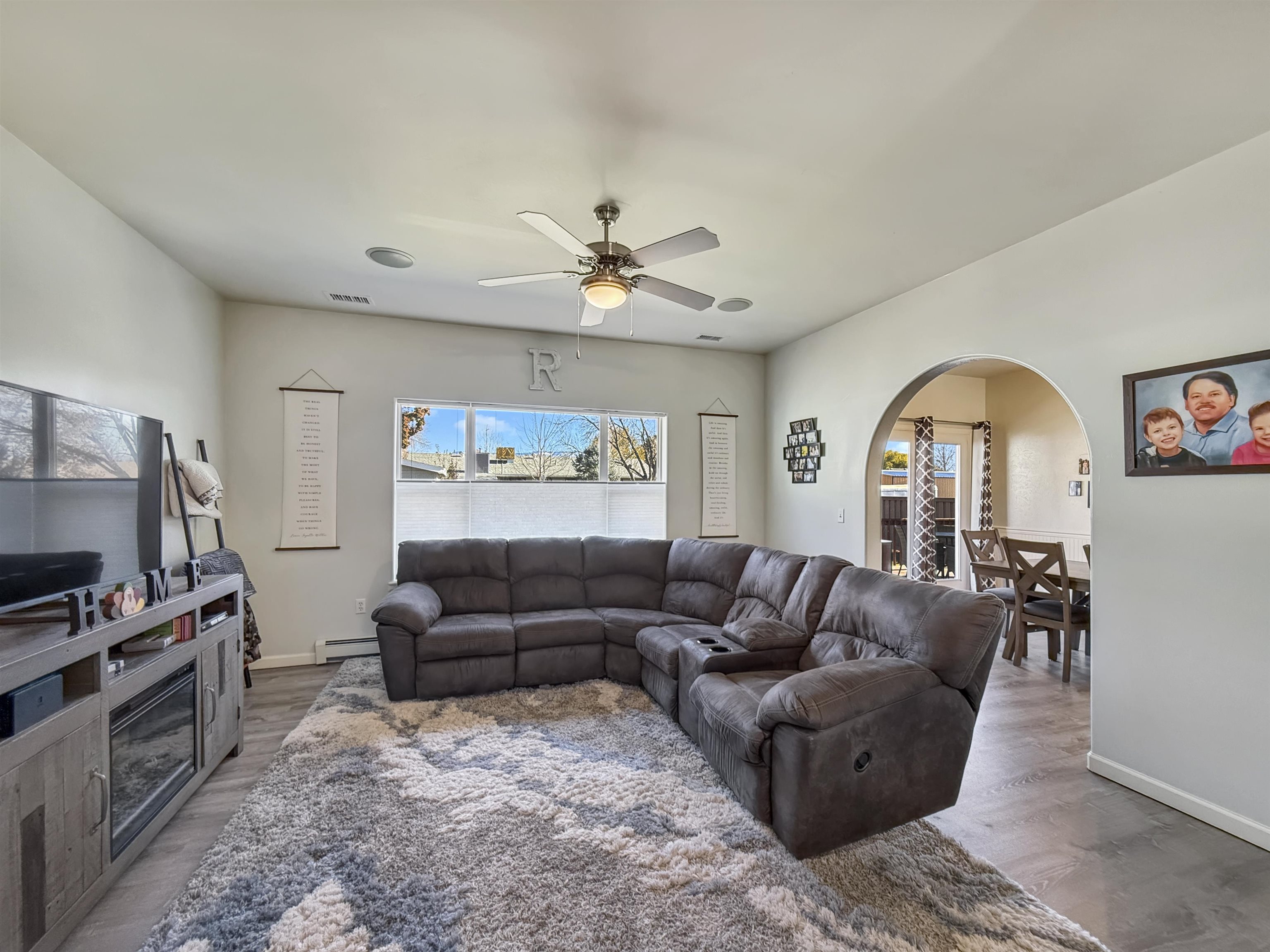 590 30 Road Property Photo 8