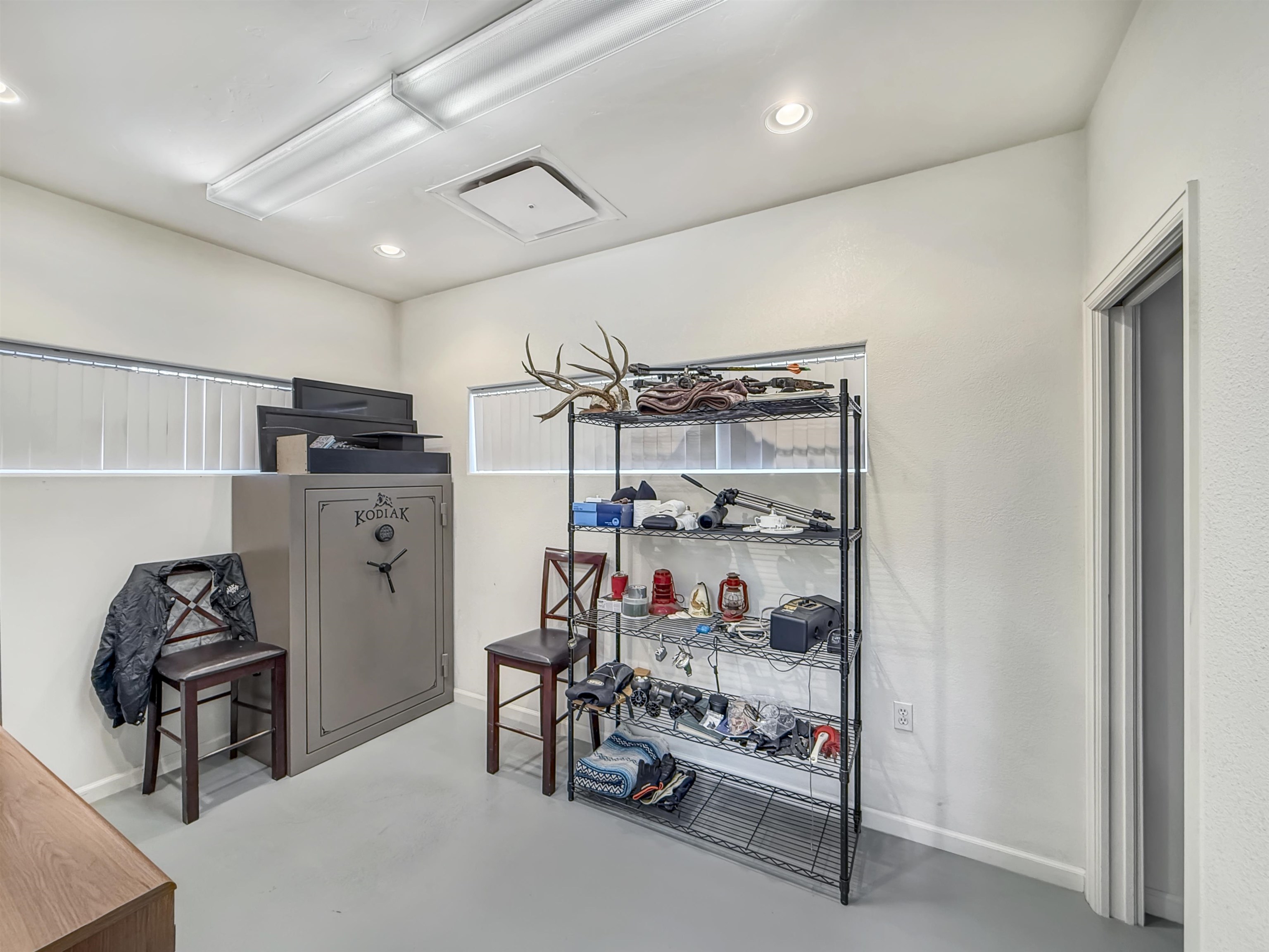 590 30 Road Property Photo 25