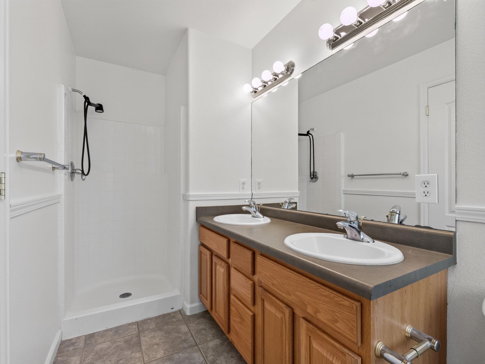 614 Mineral Court Property Photo 32