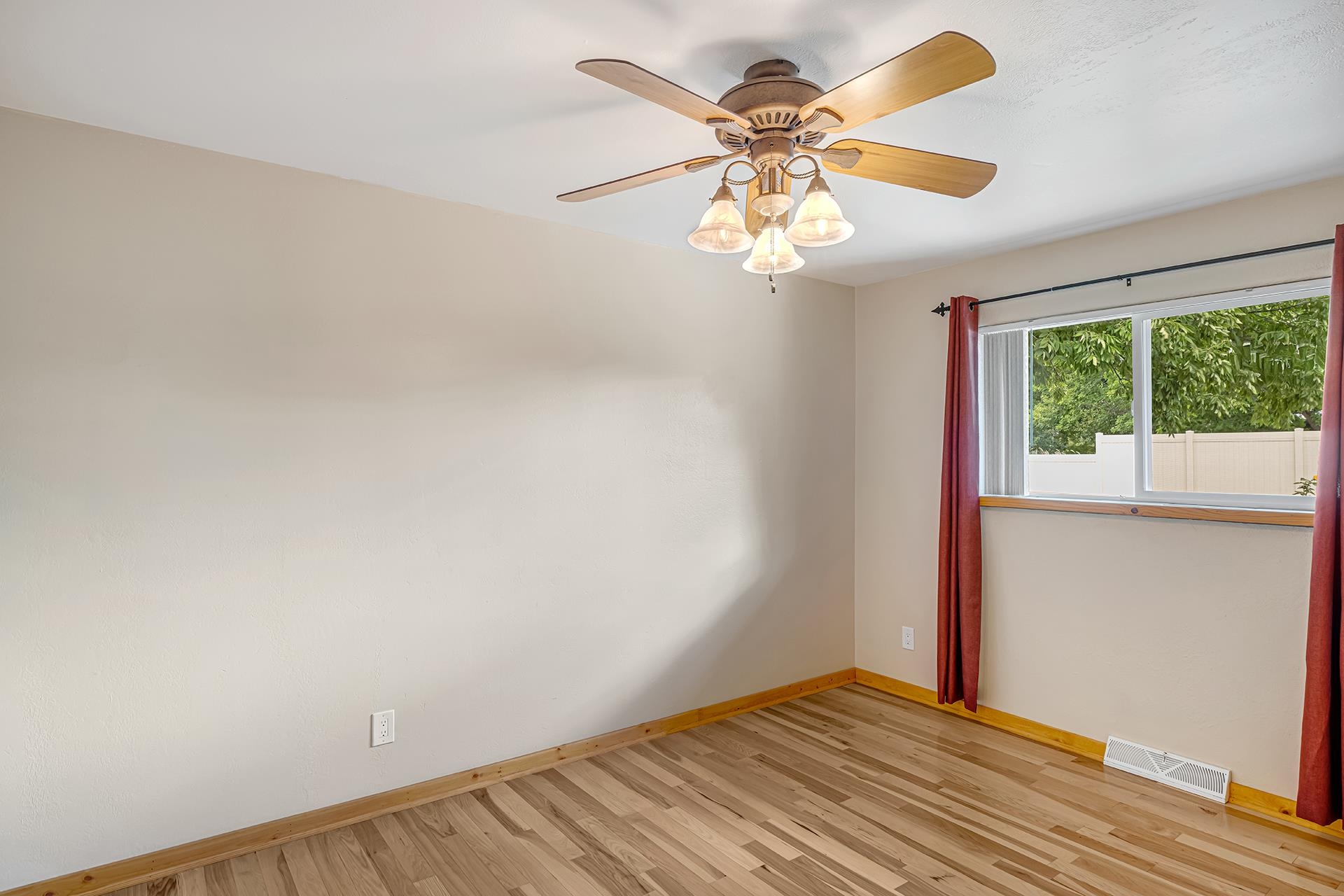 514 Riverview Drive Property Photo 16