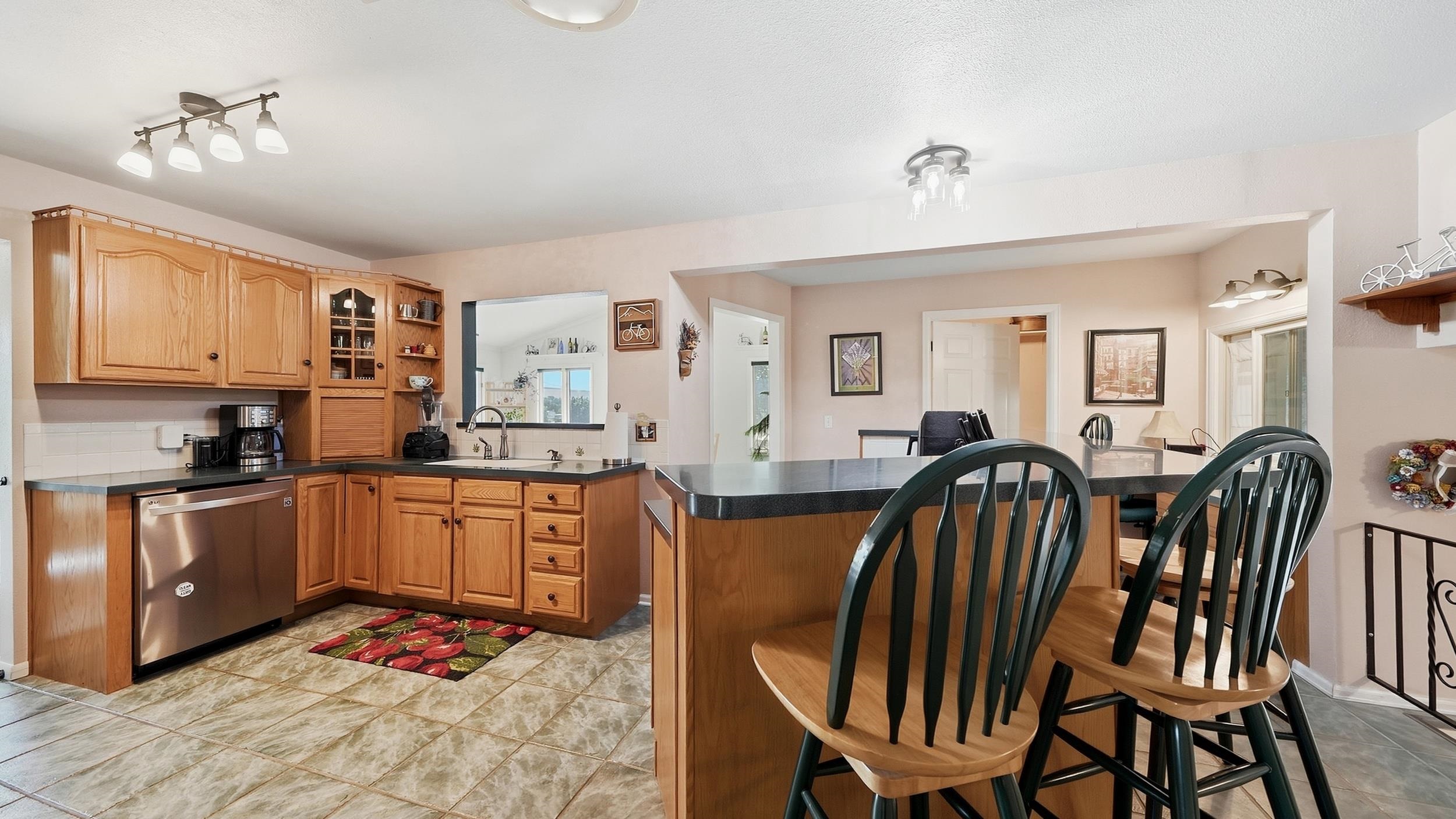 3587 G Road Property Photo 10