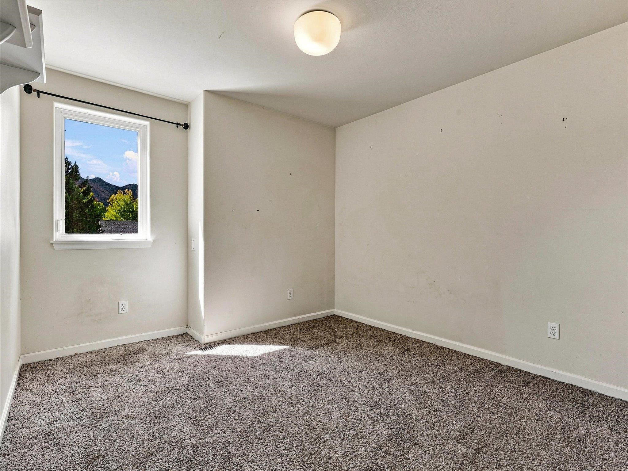 285 Lupine Drive Property Photo 19