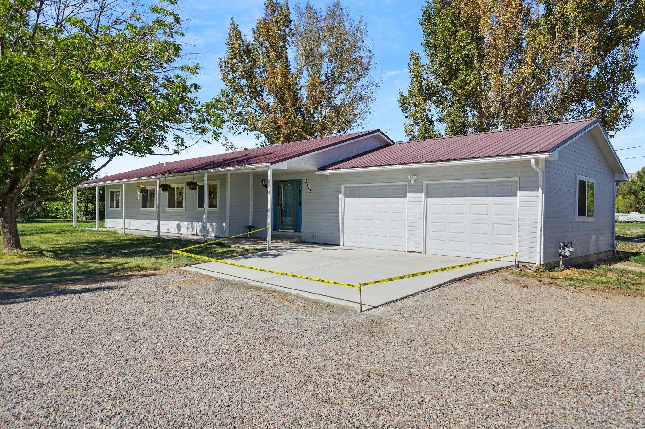 2948 G Road Property Photo 2