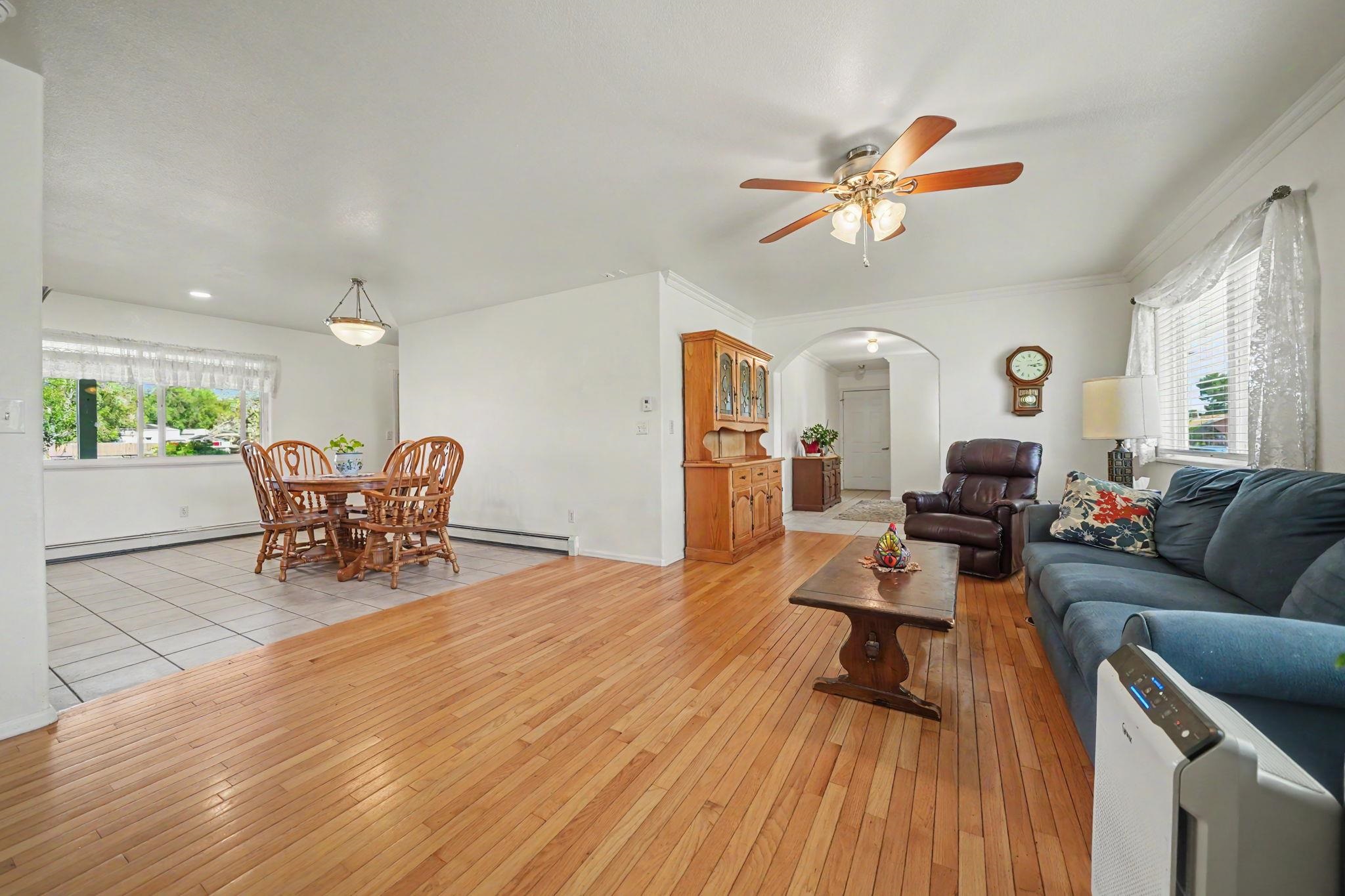 2948 G Road Property Photo 6