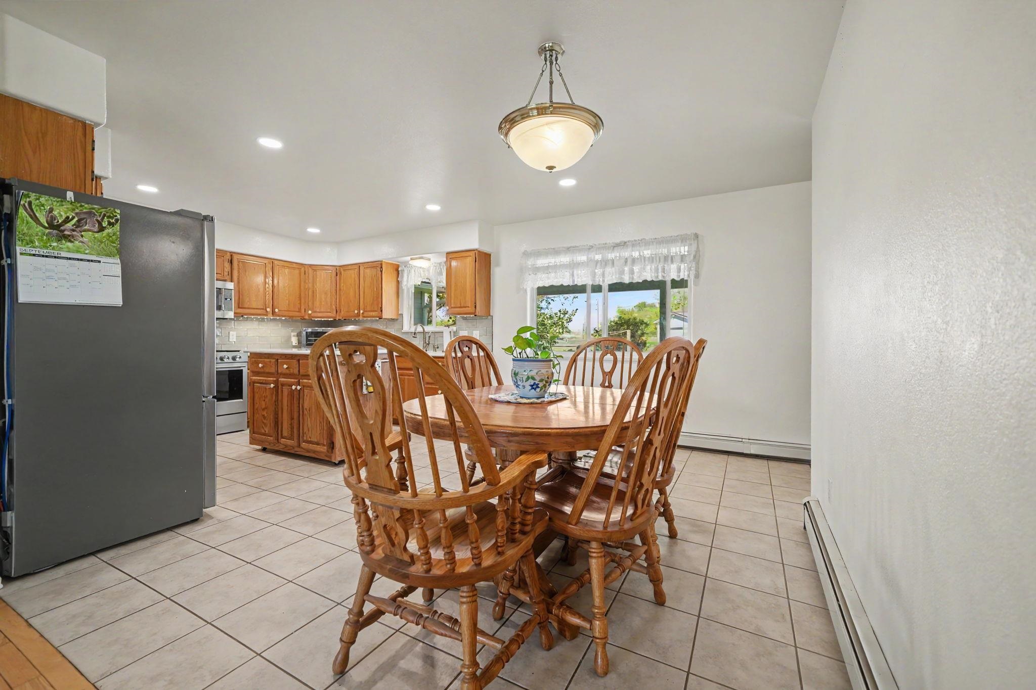 2948 G Road Property Photo 7