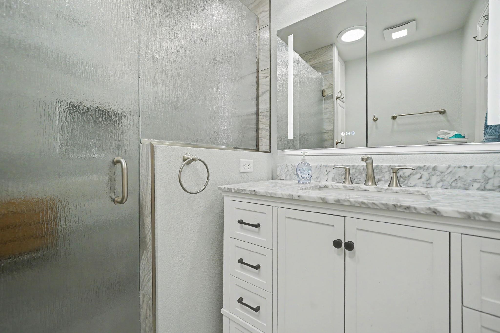 2948 G Road Property Photo 11