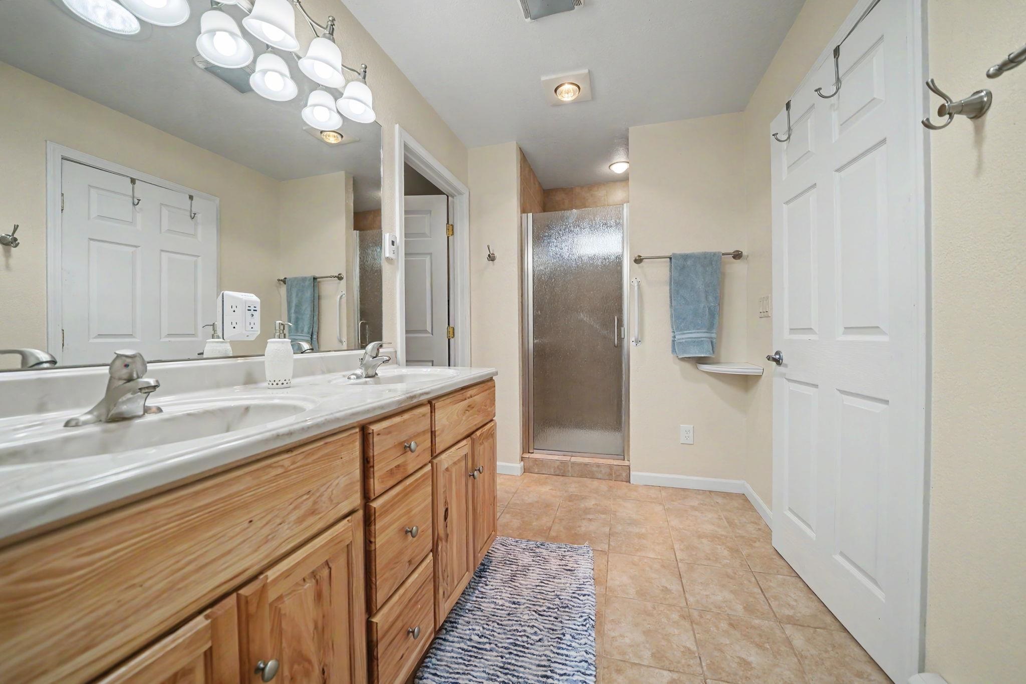 2948 G Road Property Photo 22