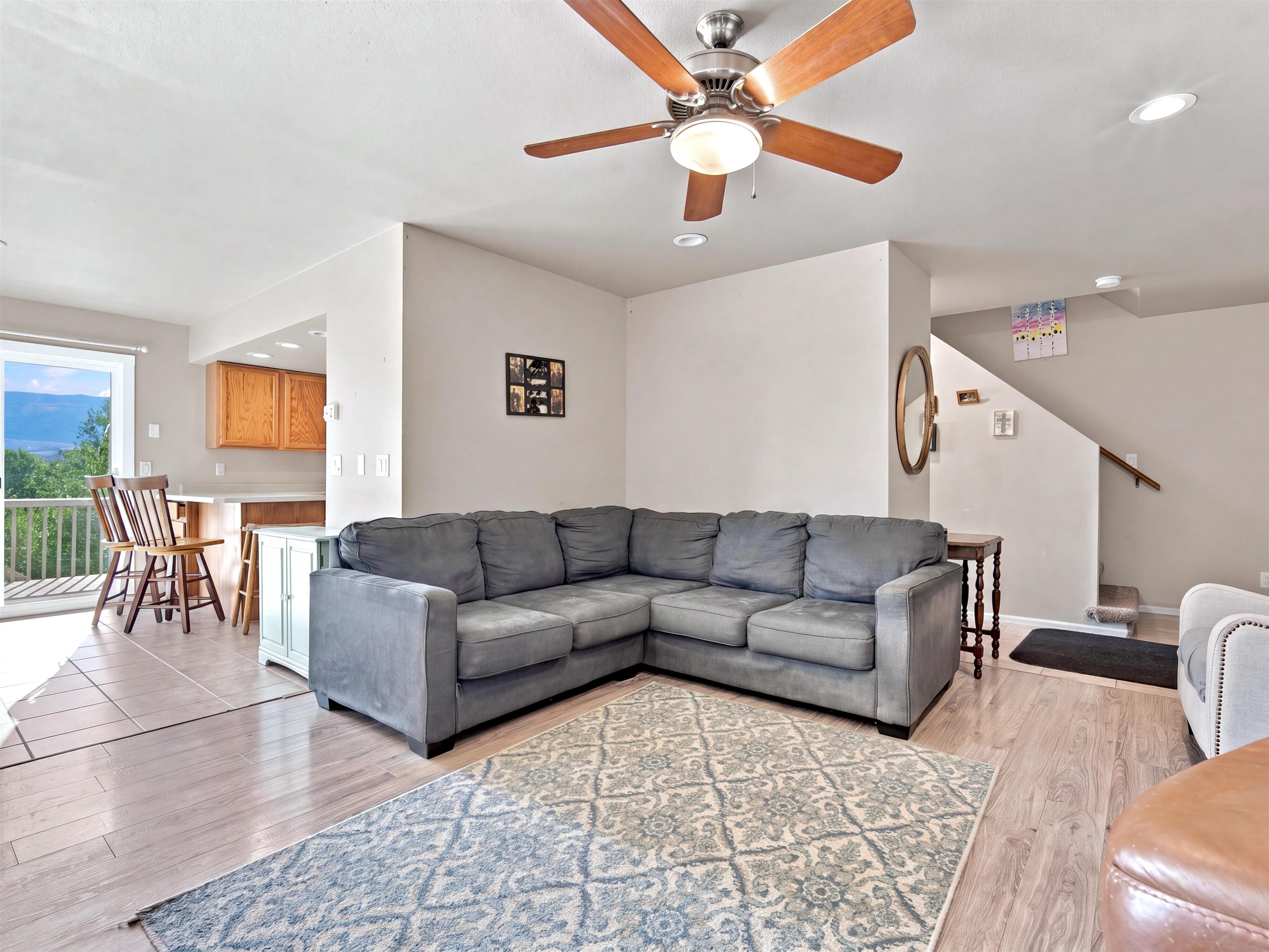 496 Forelle Street Property Photo 5