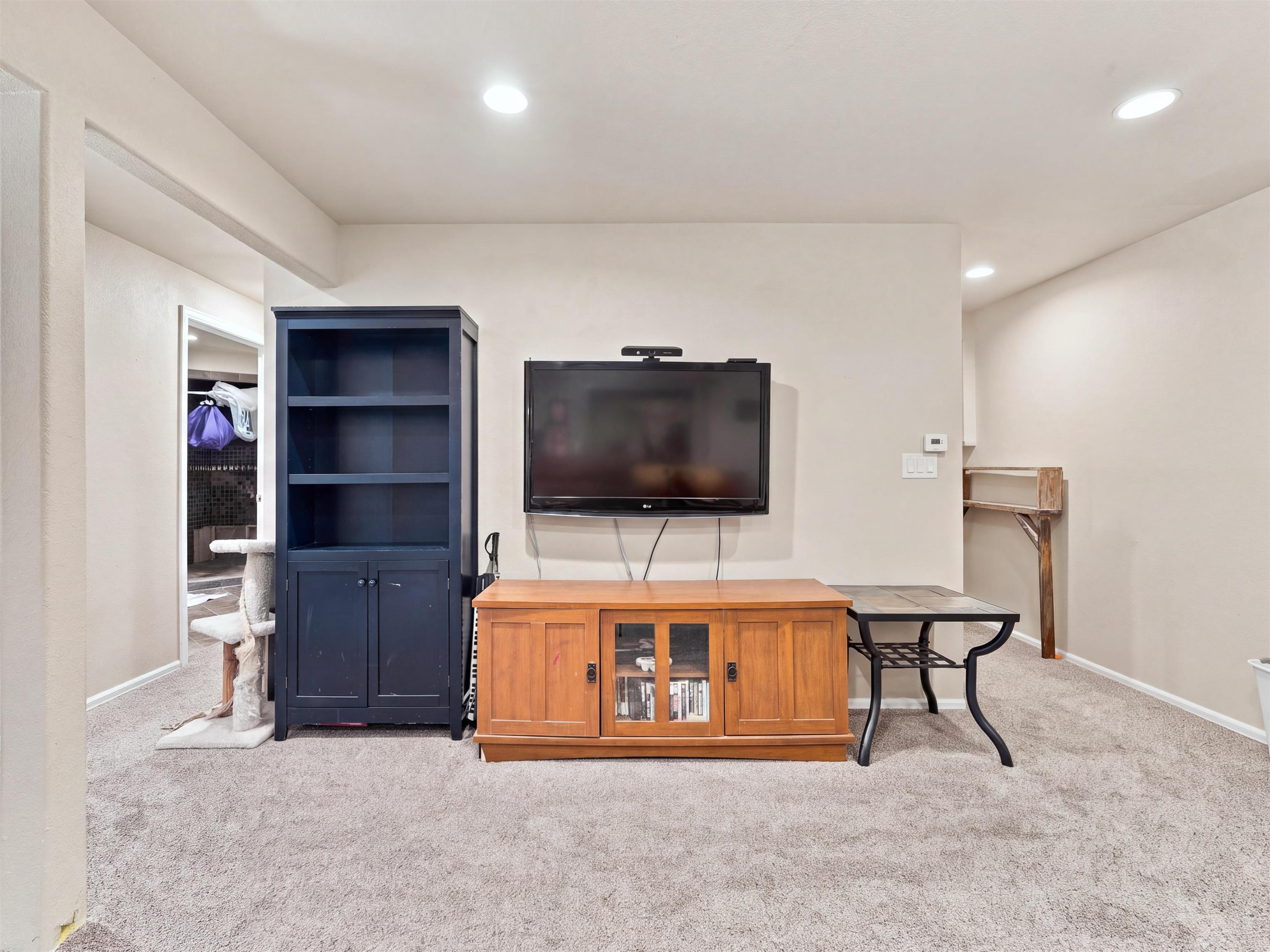 496 Forelle Street Property Photo 23