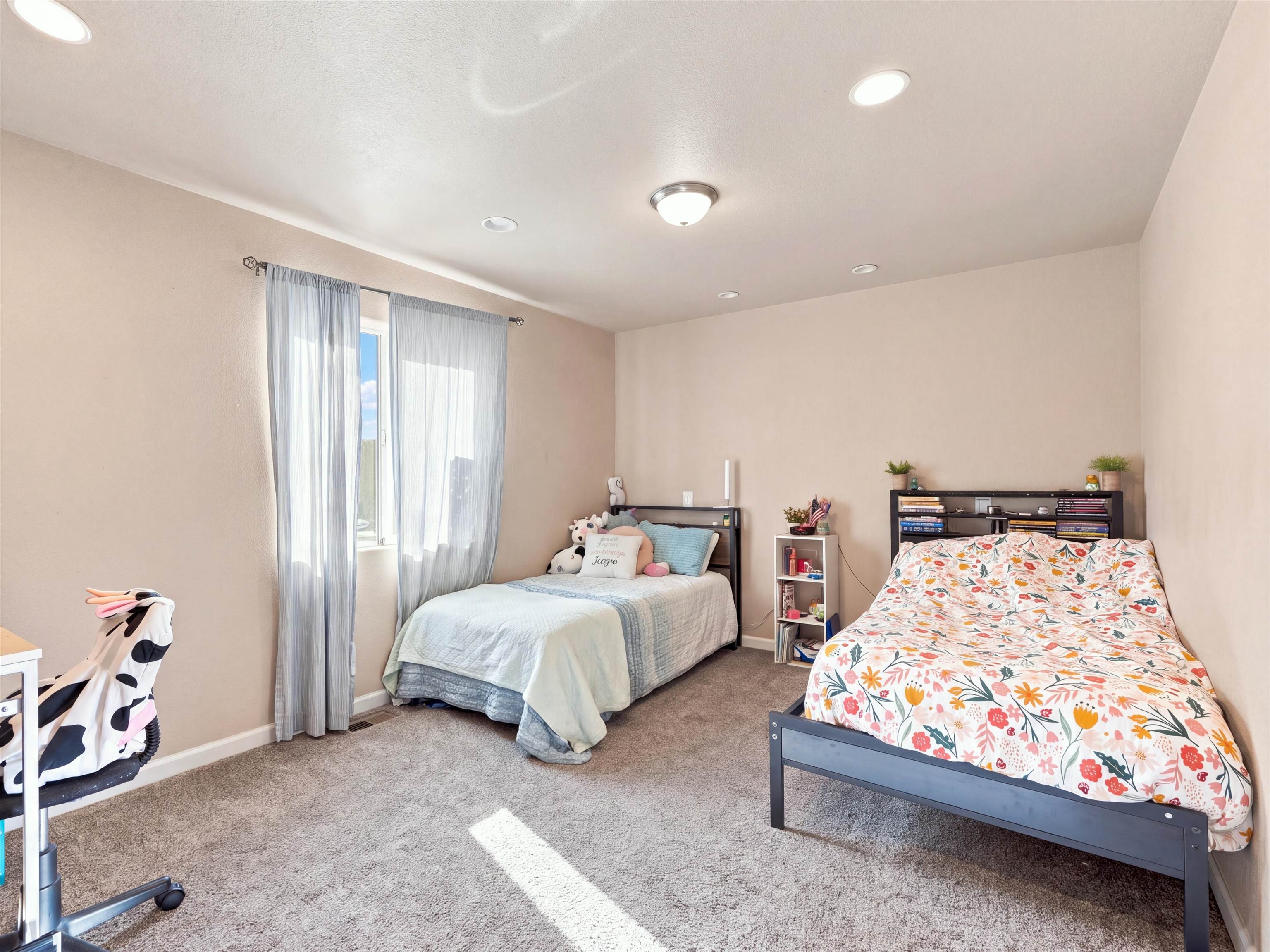 496 Forelle Street Property Photo 25