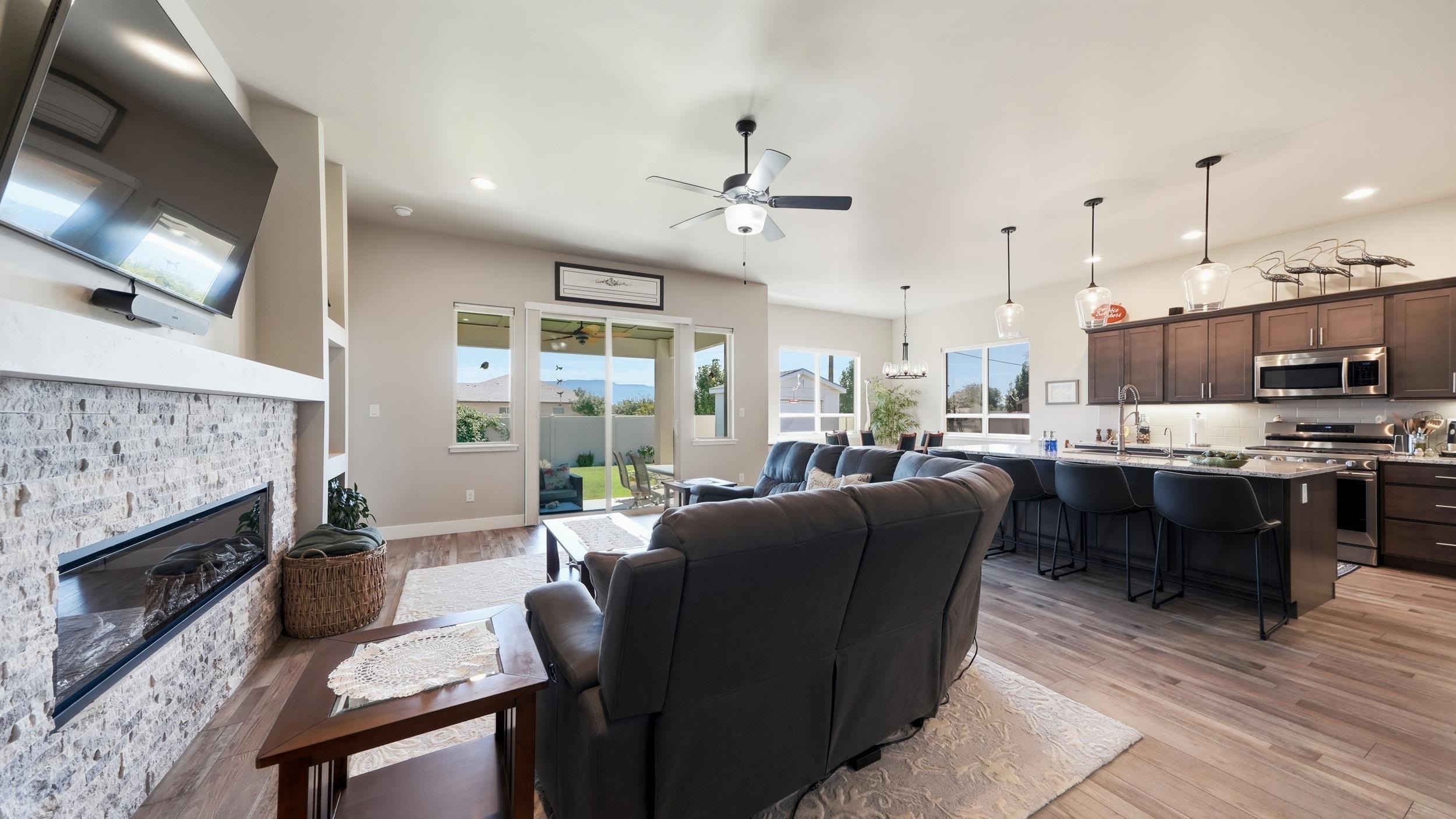 674 Jax Court Property Photo 6