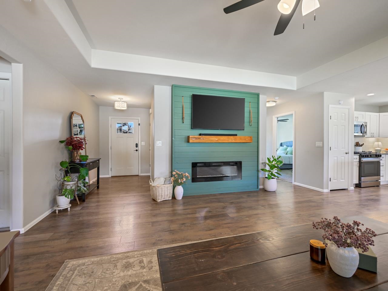 457 Lewis Street Property Photo 4