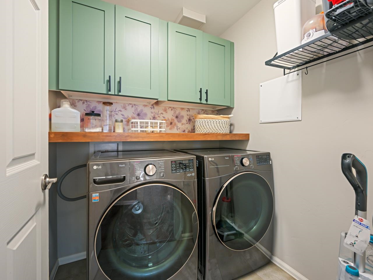 457 Lewis Street Property Photo 22