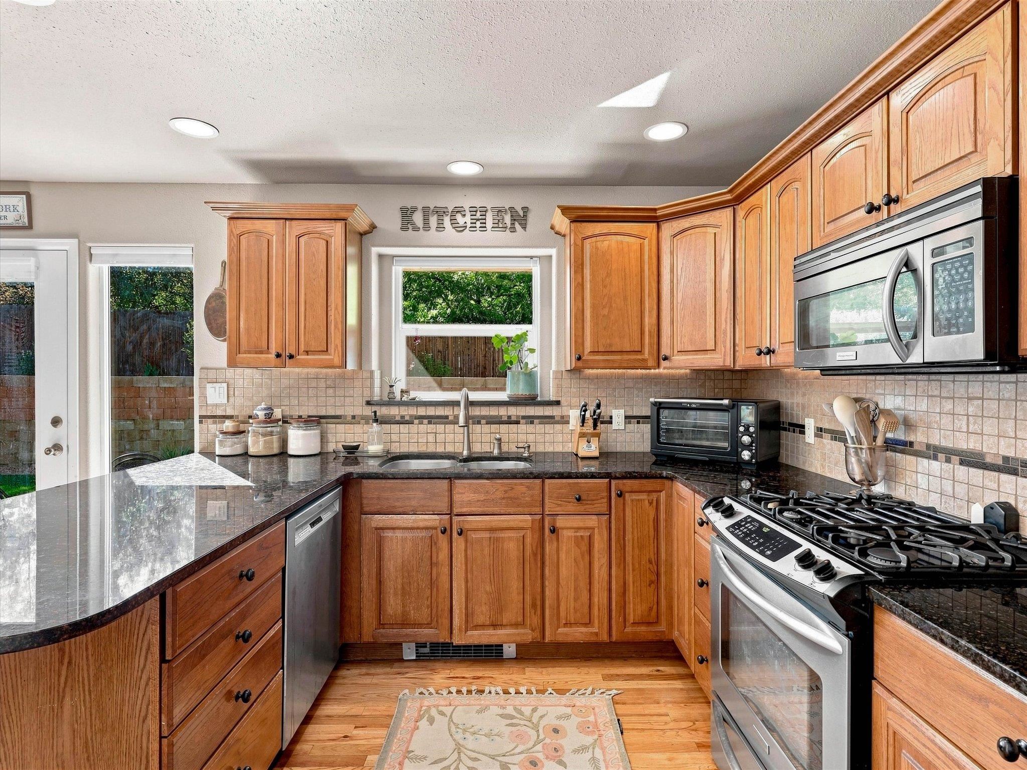 507 Dove Court Property Photo 10