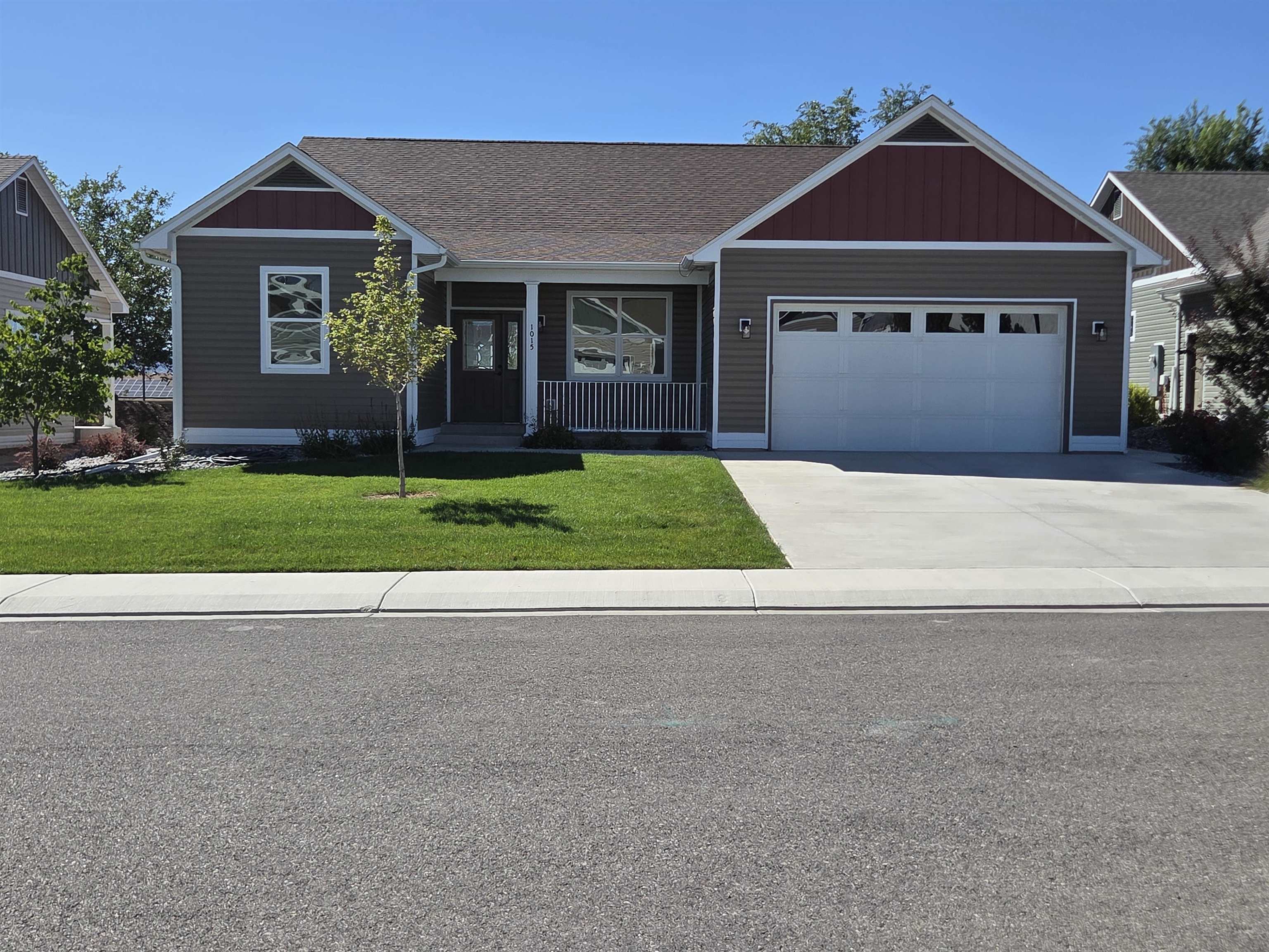 1015 Snowdrop Court Property Photo 1