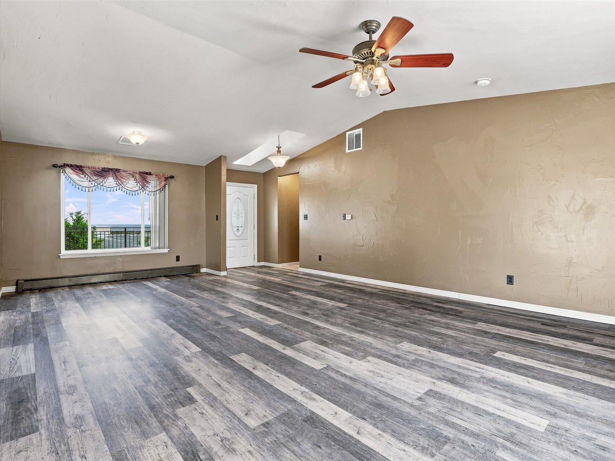 2209 Avon Drive Property Photo 12