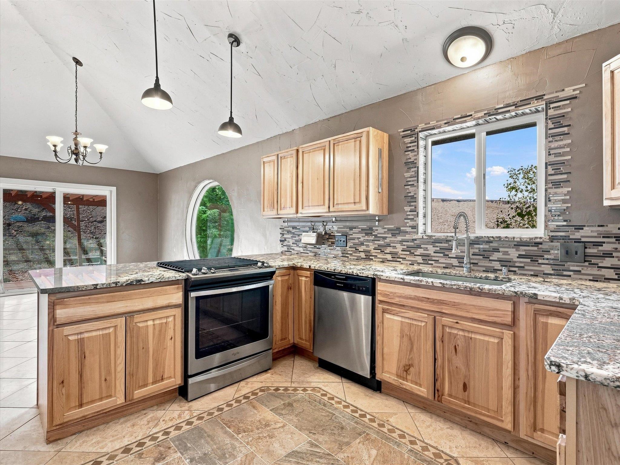 2209 Avon Drive Property Photo 15