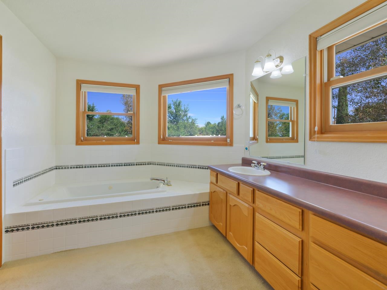 895 26 1/2 Road Property Photo 23