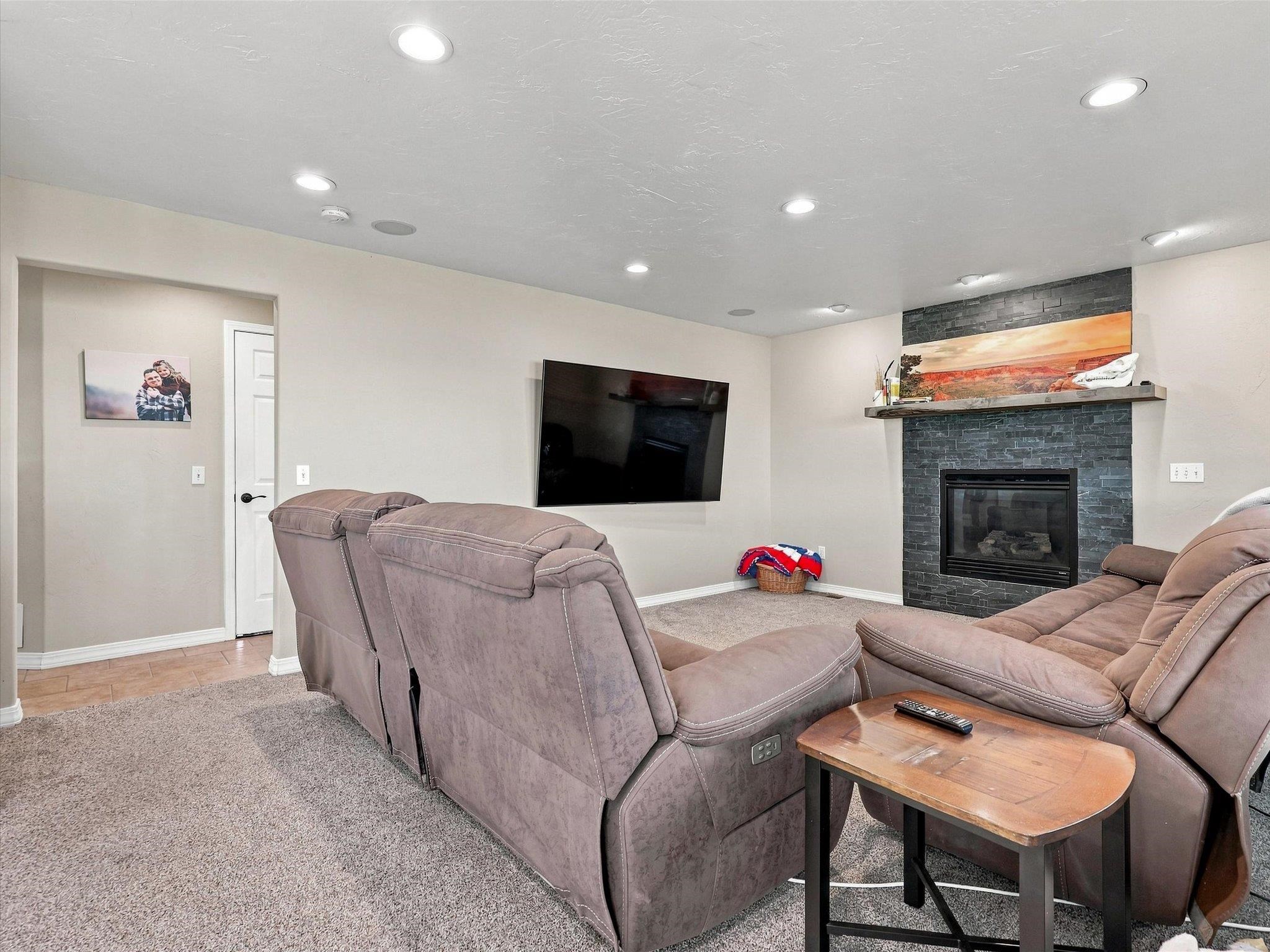 826 Slickrock Drive Property Photo 16