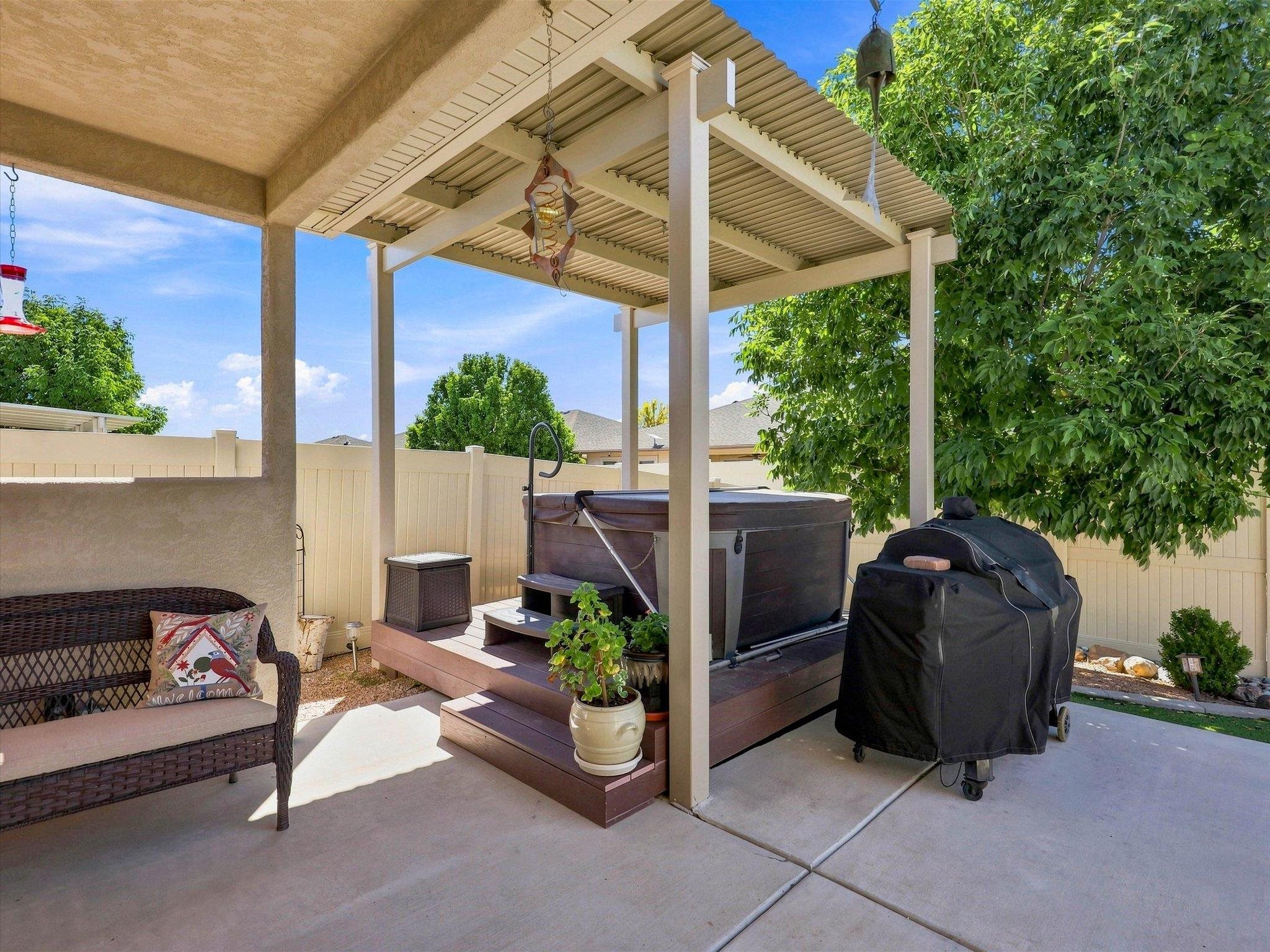 673 Strathearn Drive Property Photo 27