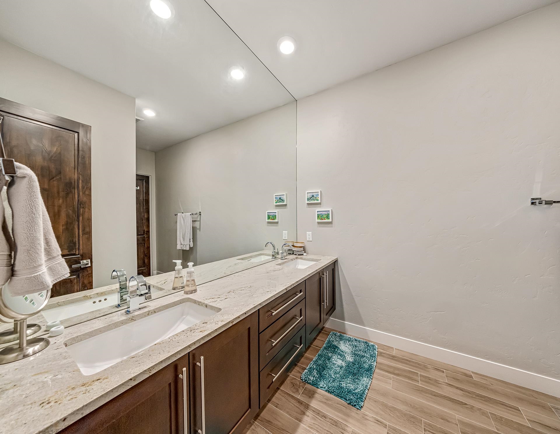 382 W Ridges Boulevard Property Photo 18