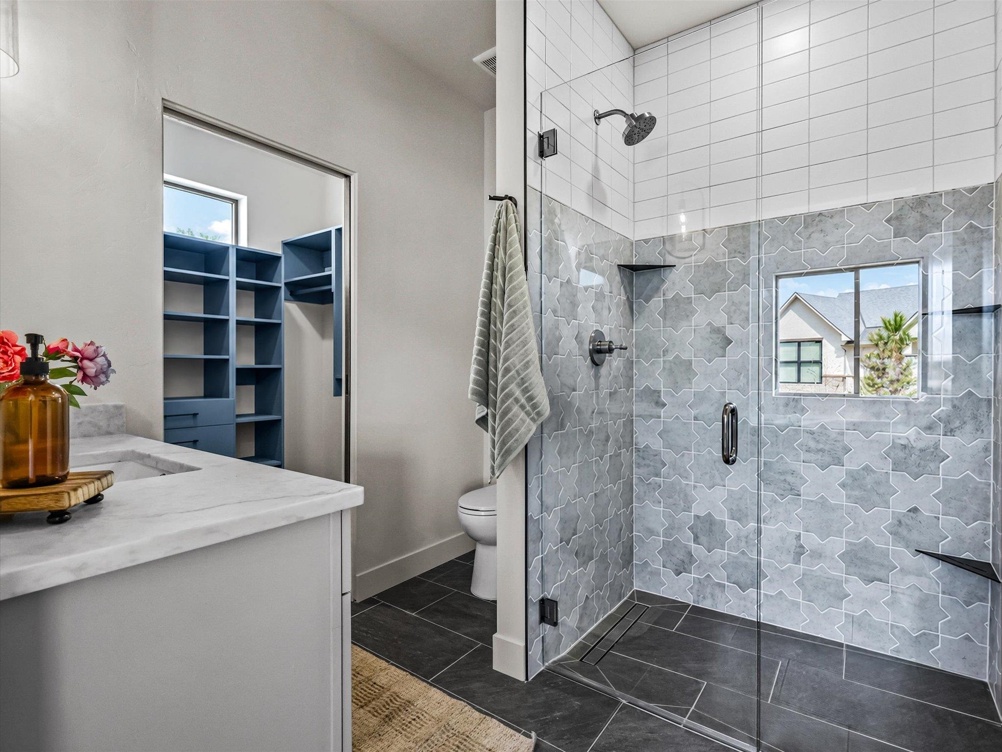 2049 Caleb Way Property Photo 26