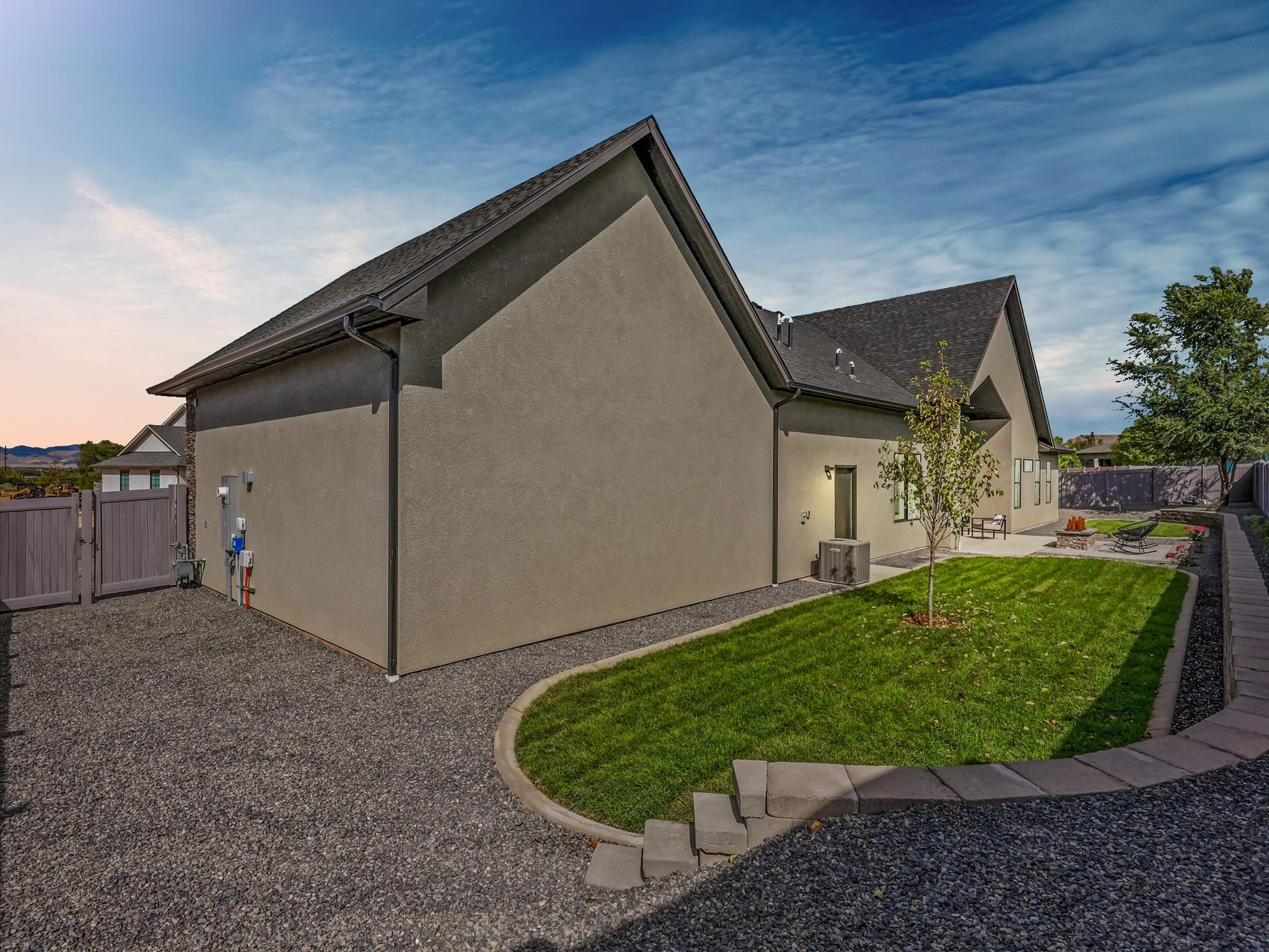 2049 Caleb Way Property Photo 39