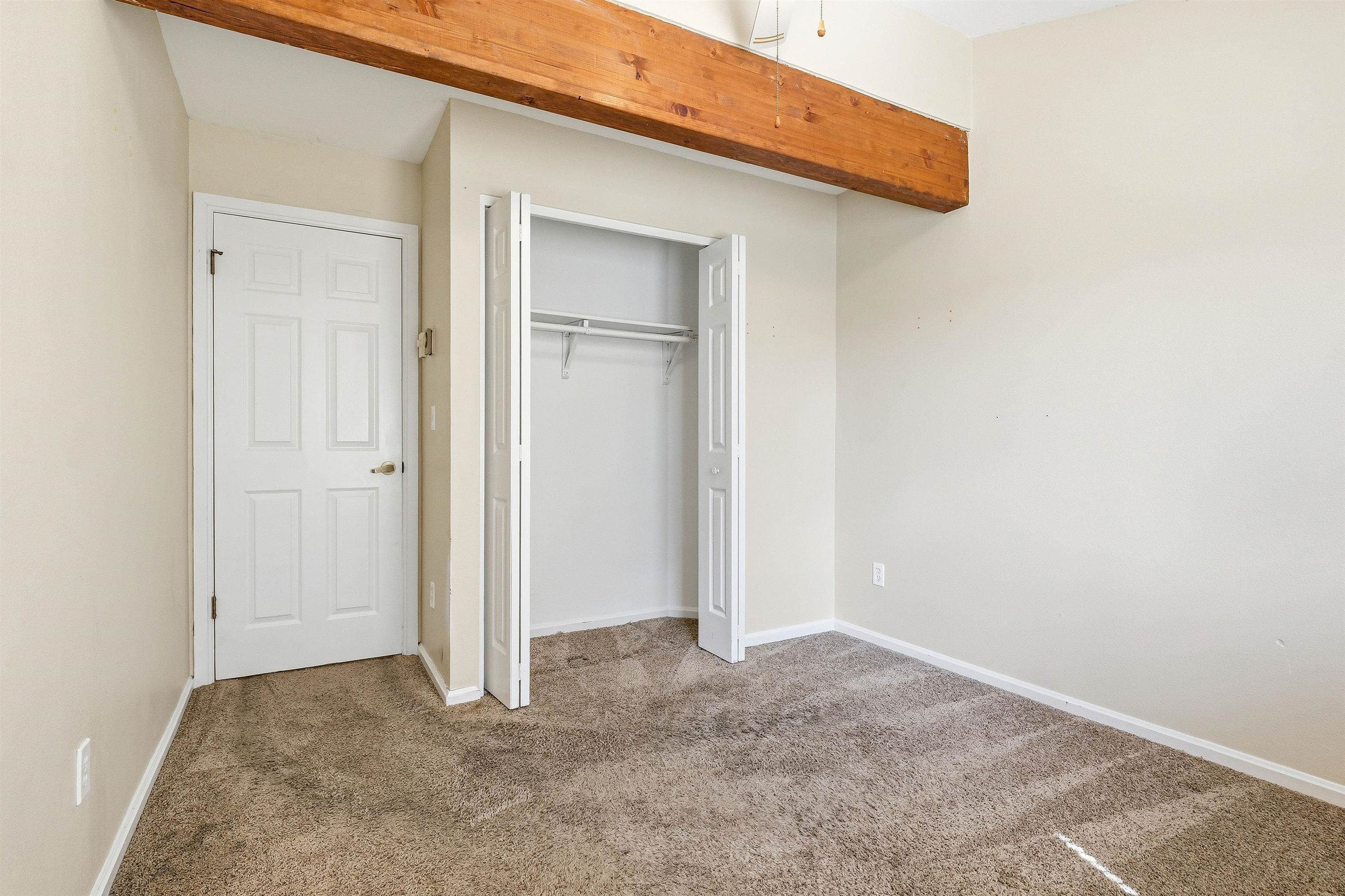 2339 Rattlesnake Court Property Photo 5
