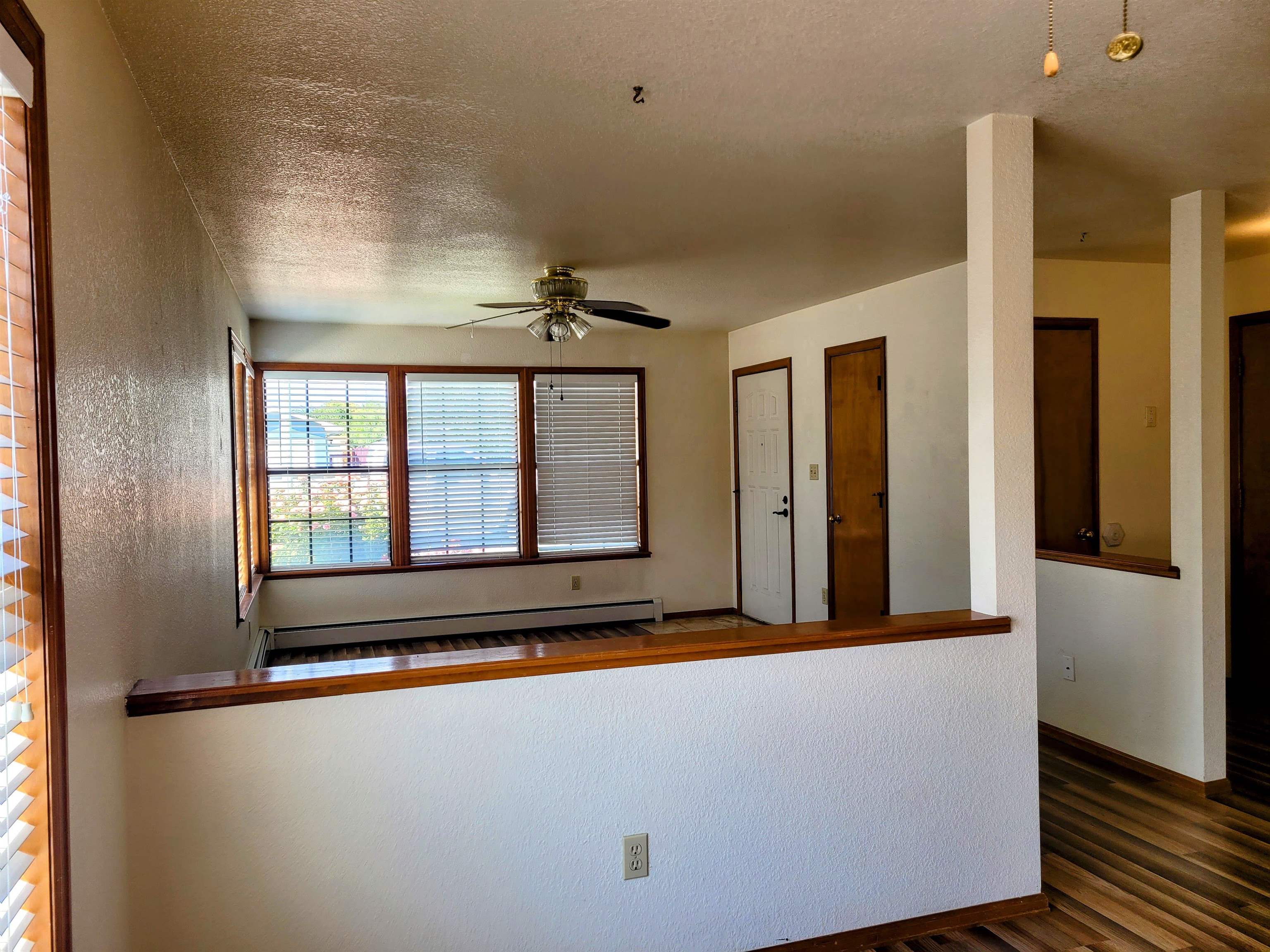 2821 Elm Avenue Property Photo 2