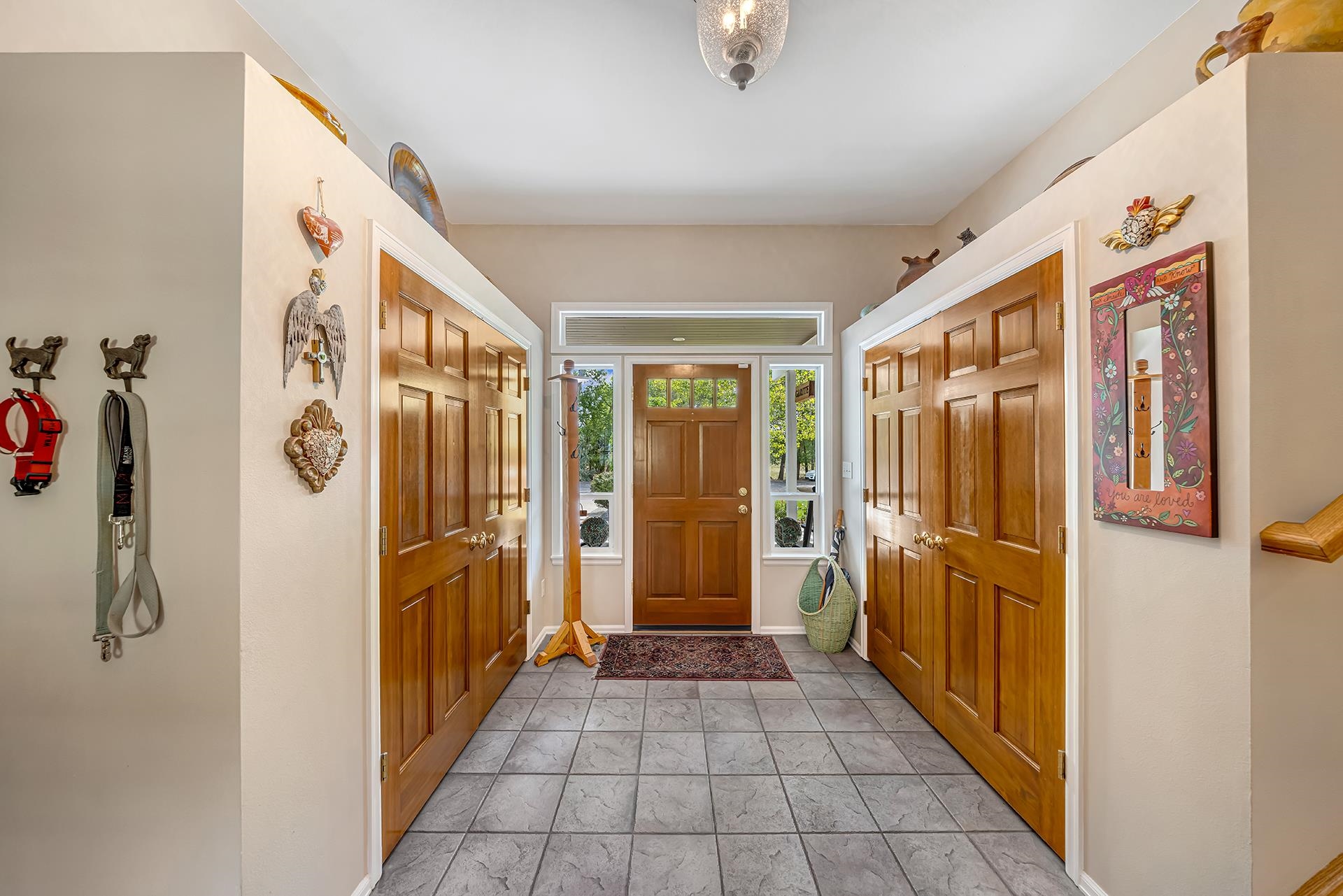 689 Cascade Drive Property Photo 3