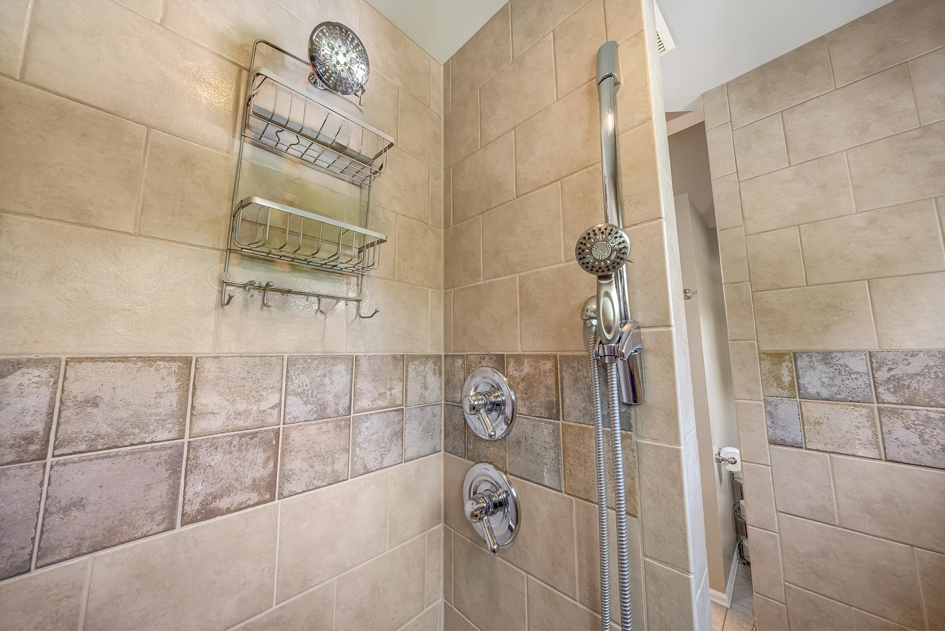 689 Cascade Drive Property Photo 20
