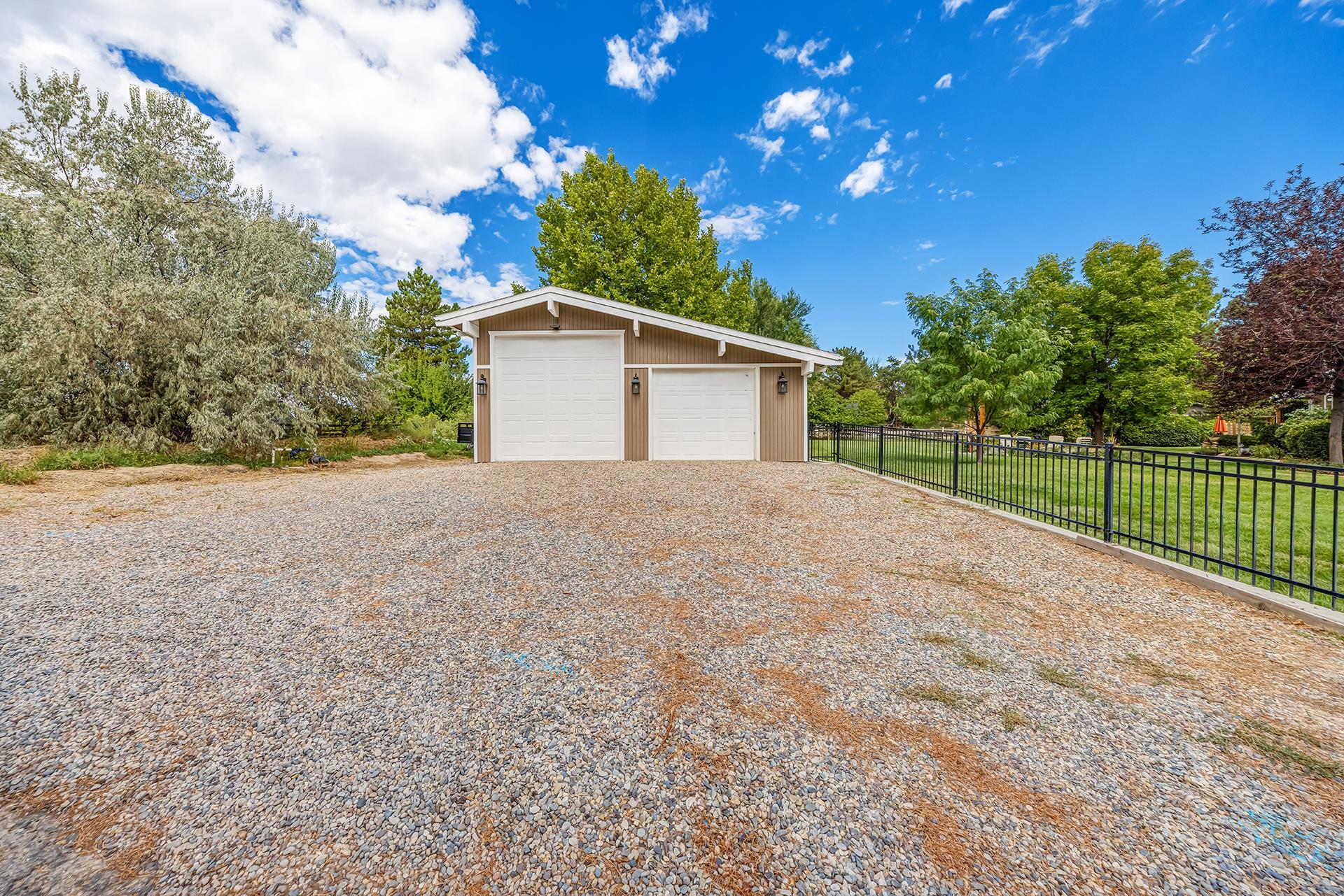 689 Cascade Drive Property Photo 39