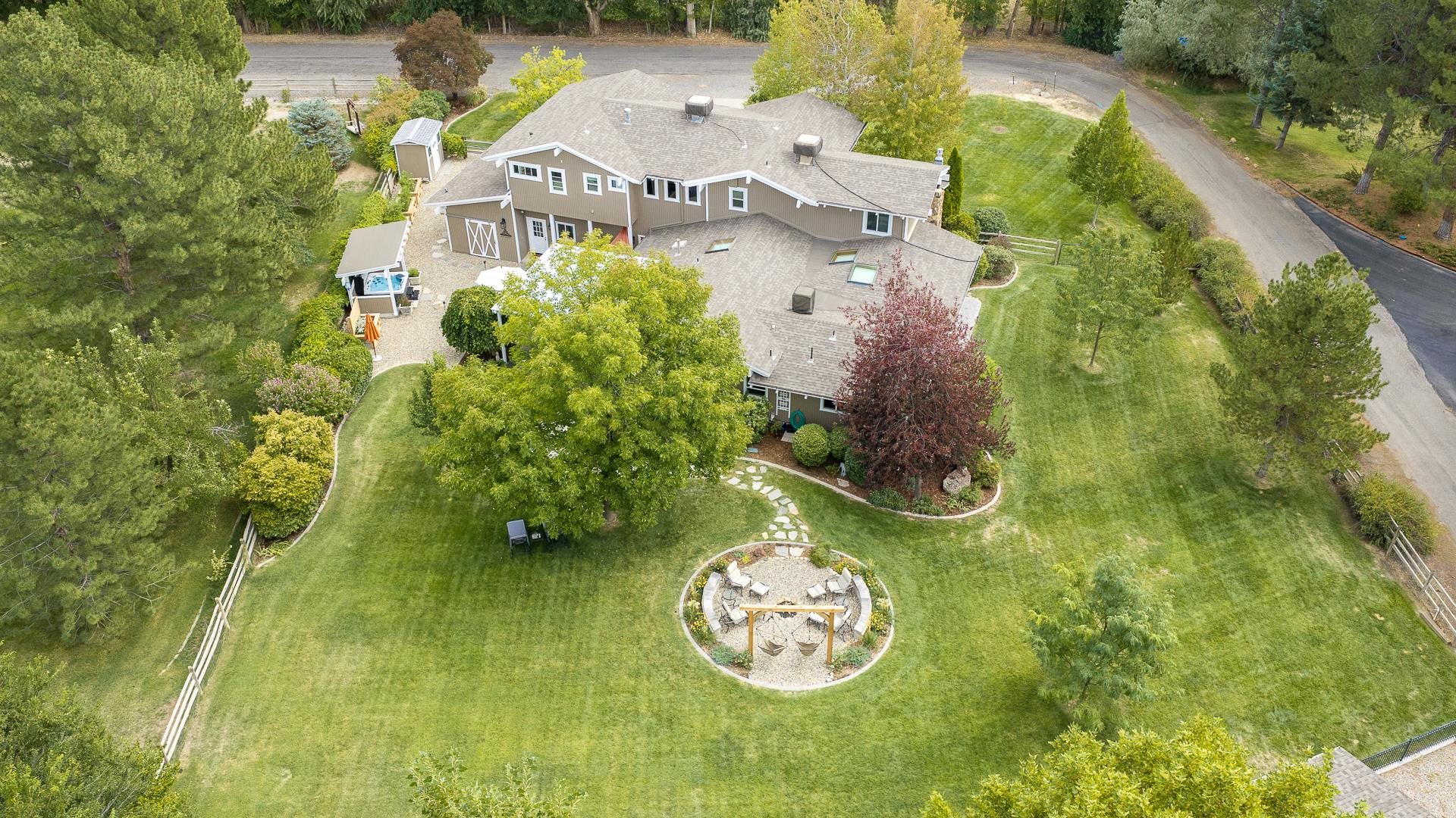689 Cascade Drive Property Photo 40