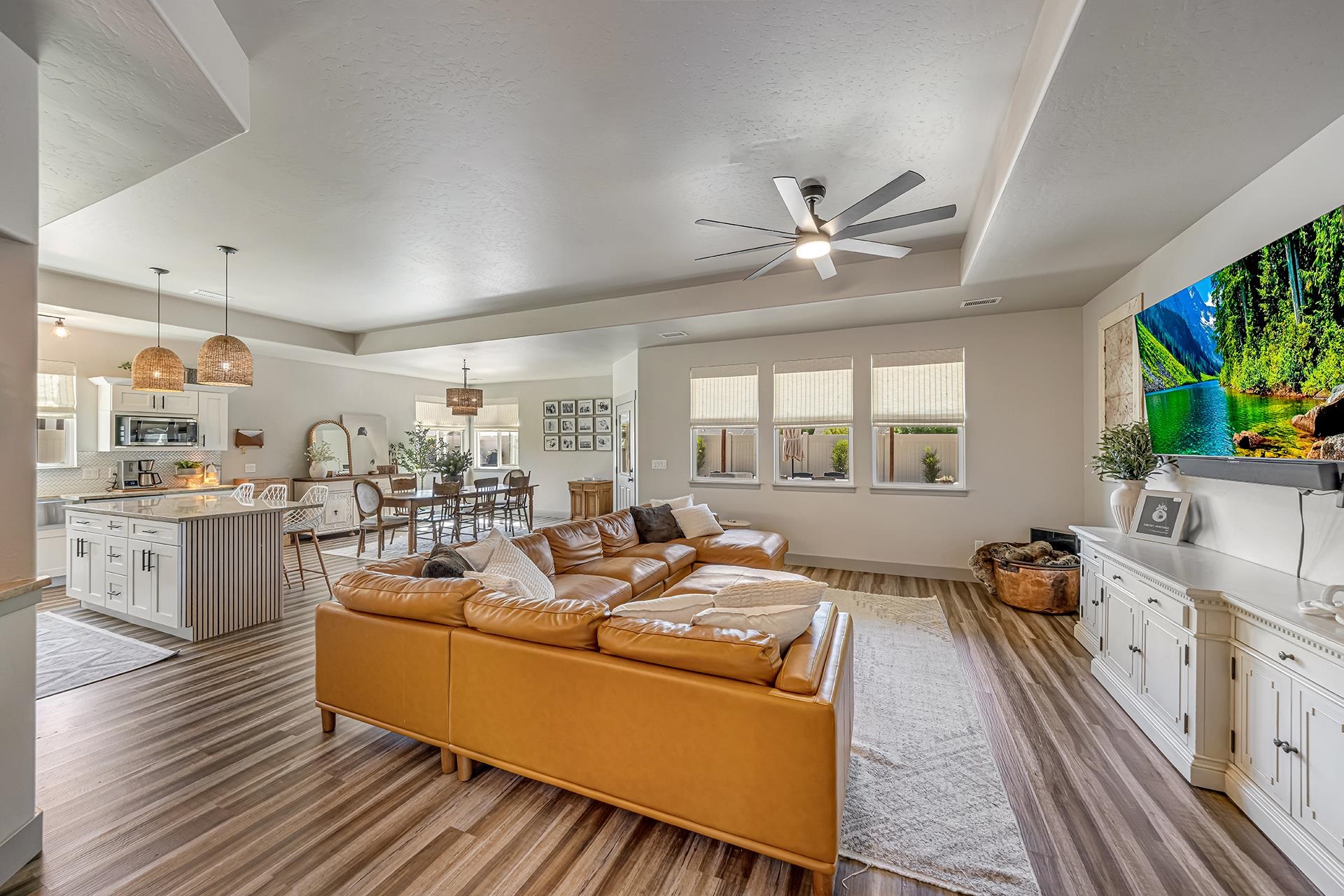 1404 Limber Pine Street Property Photo 9