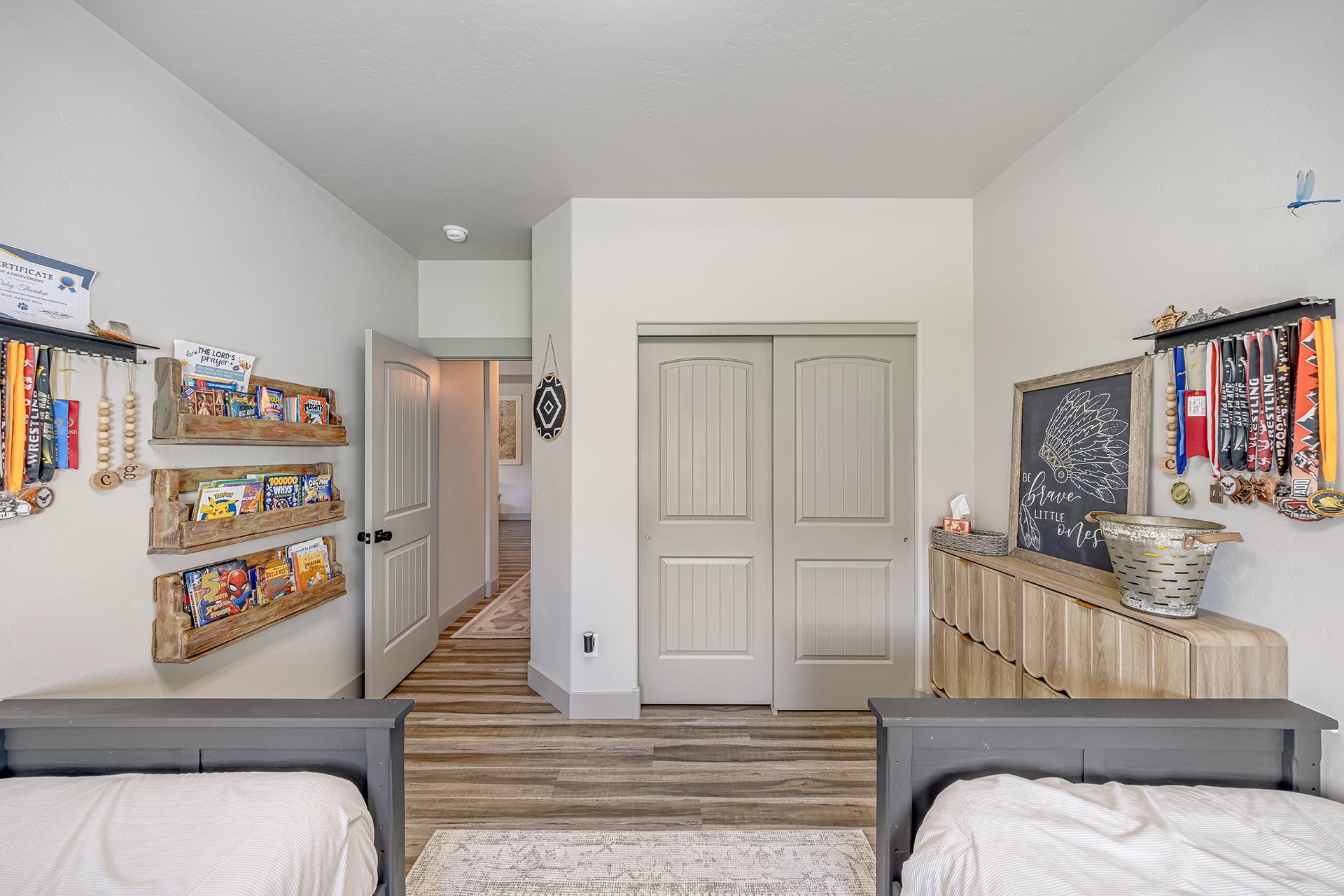 1404 Limber Pine Street Property Photo 26