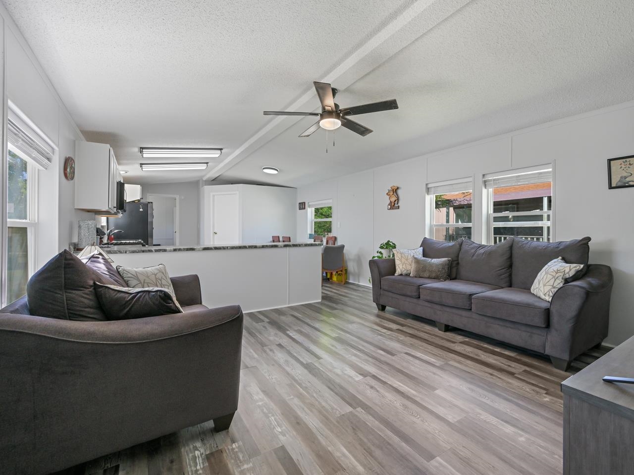 435 32 Road Property Photo 2